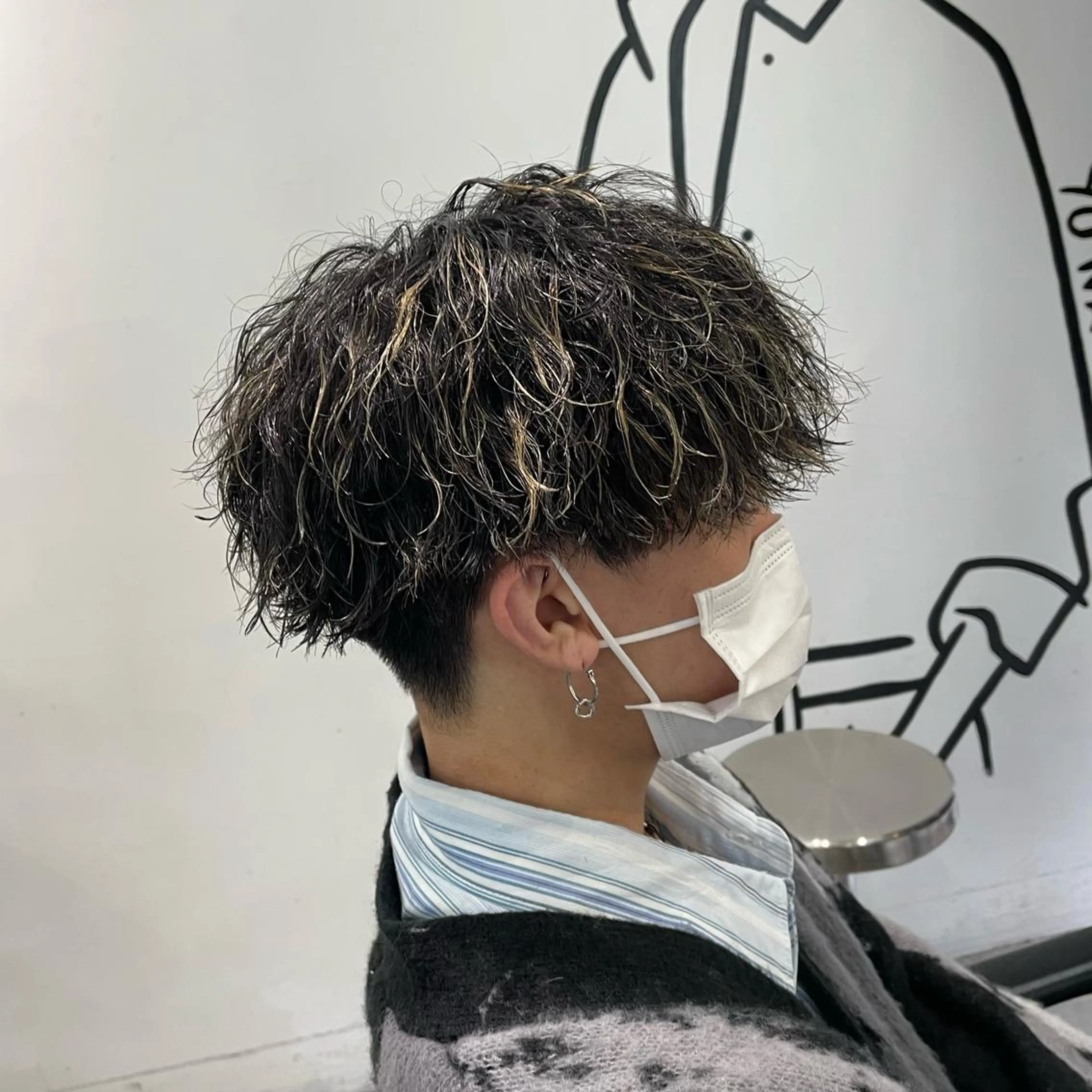 ショート カラー パーマ メンズ メンズハイライト ハイライトカラー ハイライト カット ヘアカラー パーマ メンズ特化美容師/ 藤戸 椋のヘアスタイル