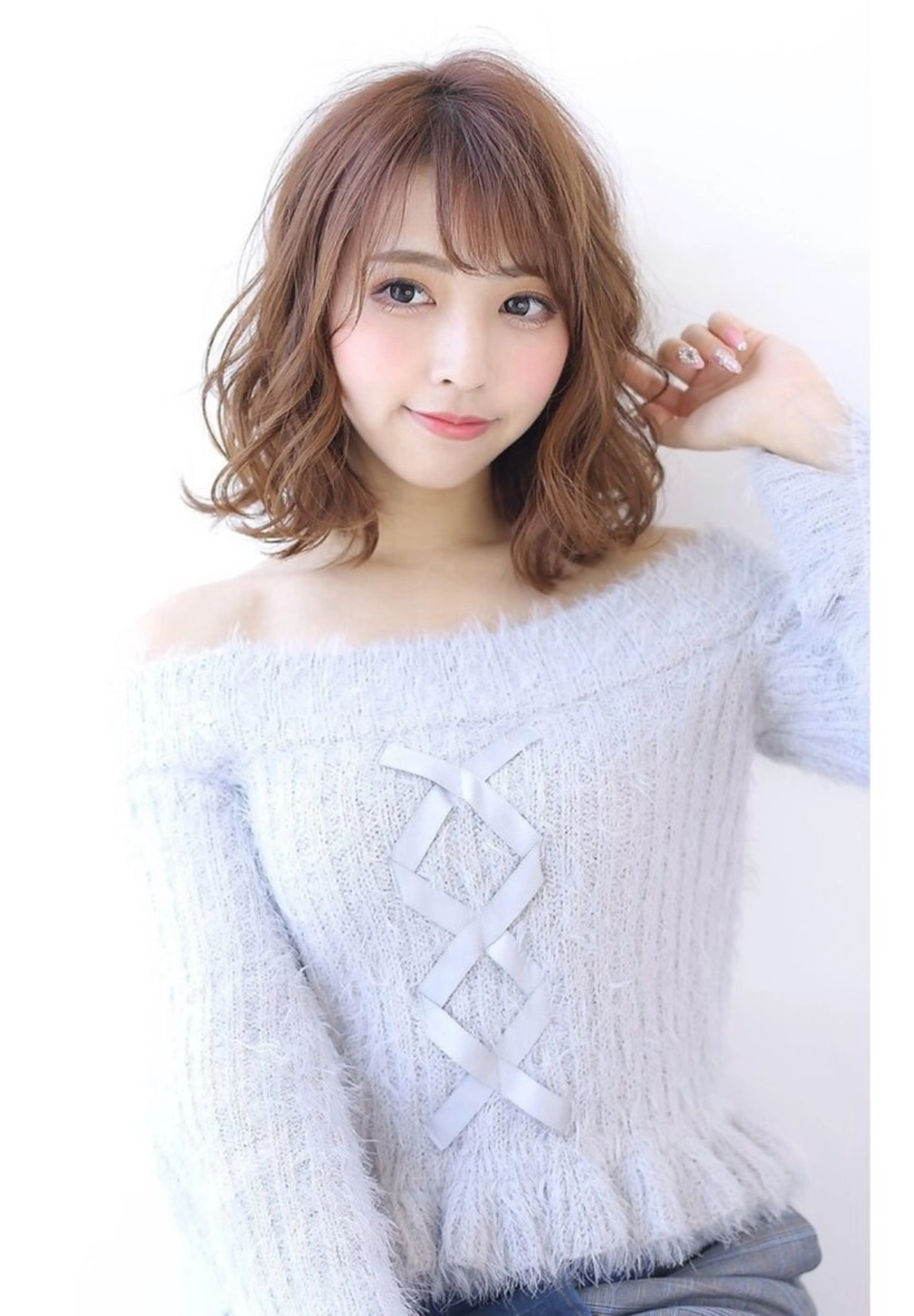 ミディアム 尾前 了守のヘアスタイル