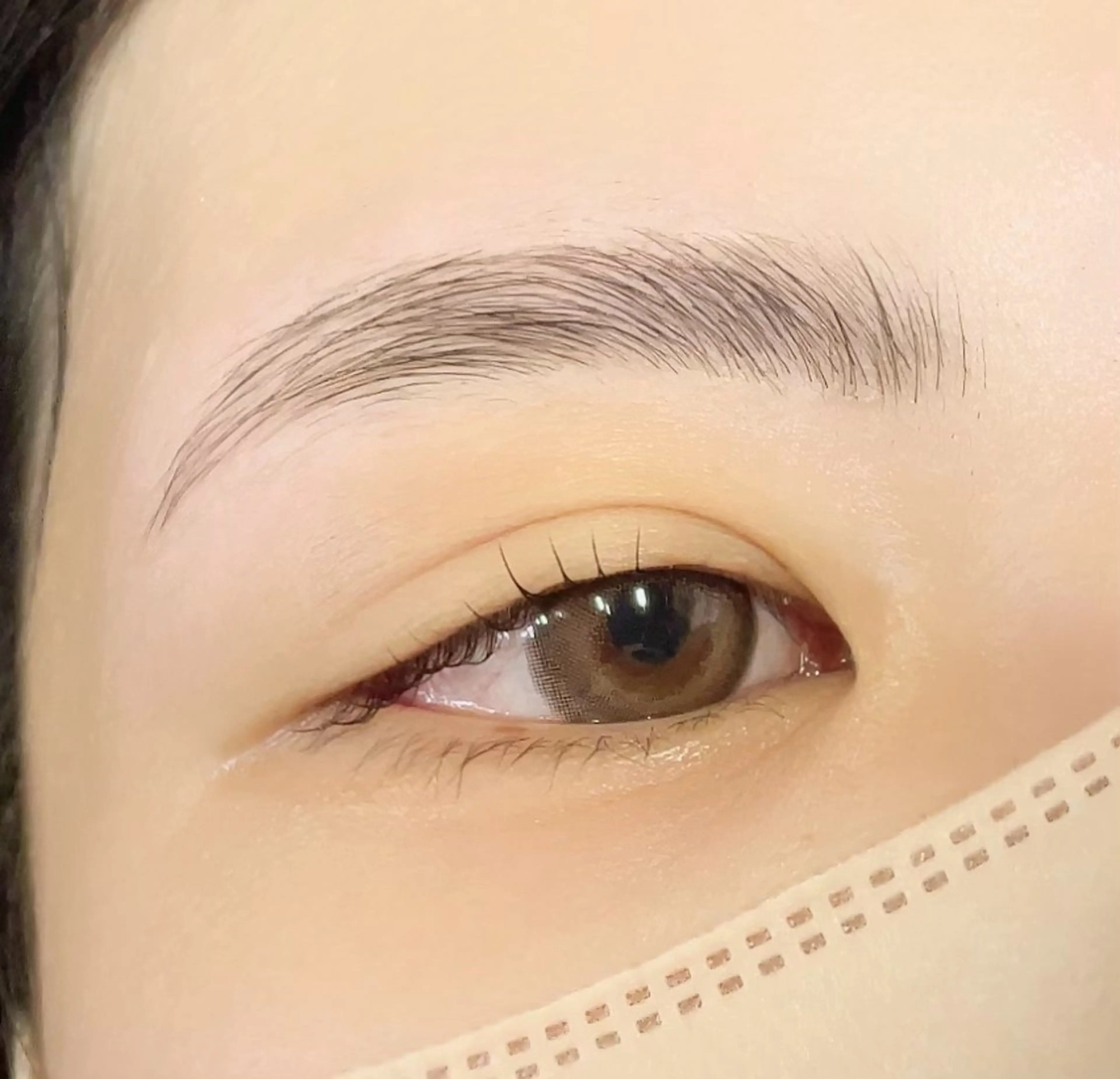 アイブロウ ハリウッドブロウリフト 片岡 美里のマツエク・マツパデザイン