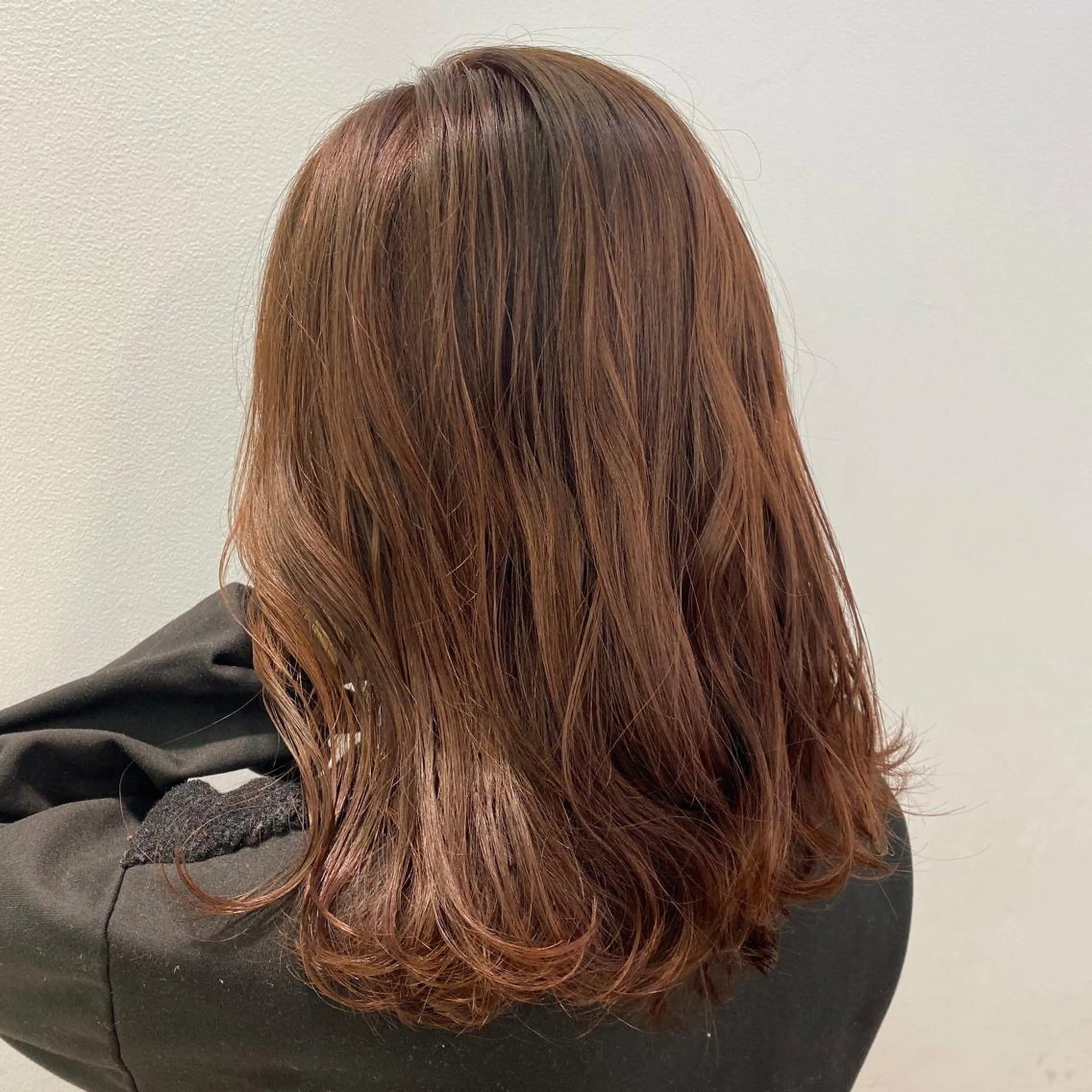 ロング カラー 渡邊 唯のヘアスタイル