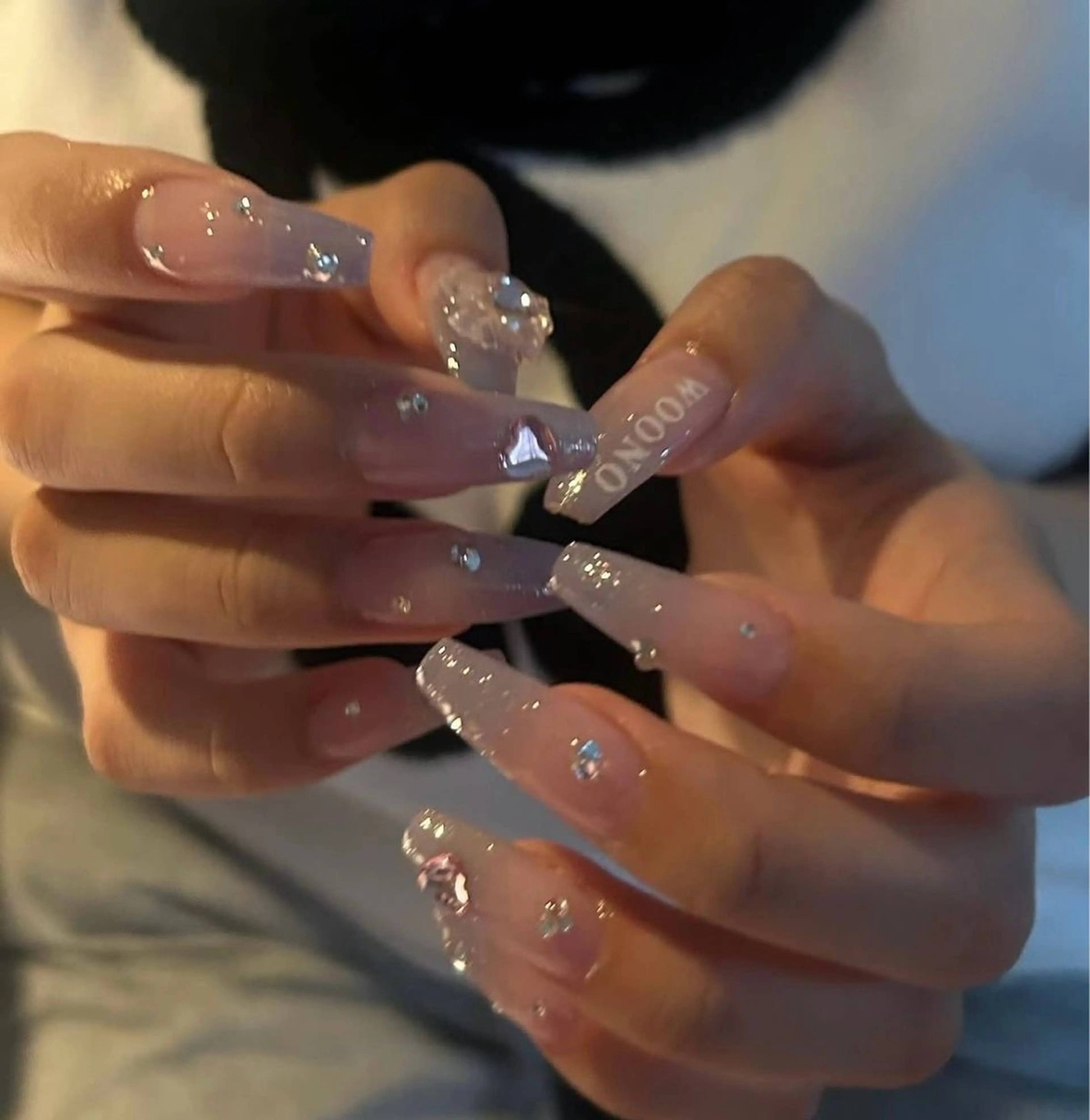 カラー グラデーションカラー ピンクカラー ハンドネイル AIN Nailのネイルデザイン