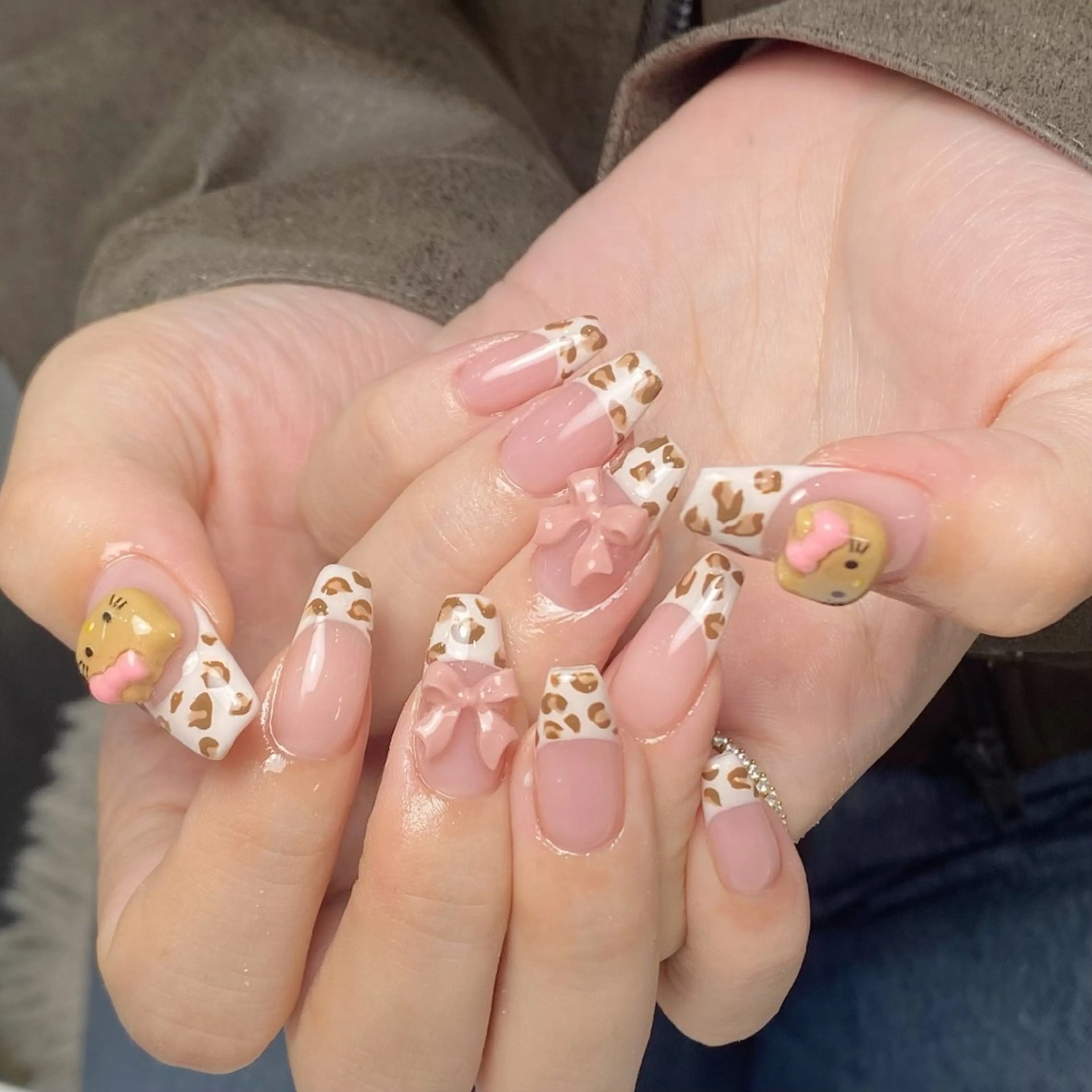 ネイル クリアネイル フラッシュネイル フットネイル フレンチネイル ジェルネイル ハンドネイル UM Nail Salonのネイルデザイン