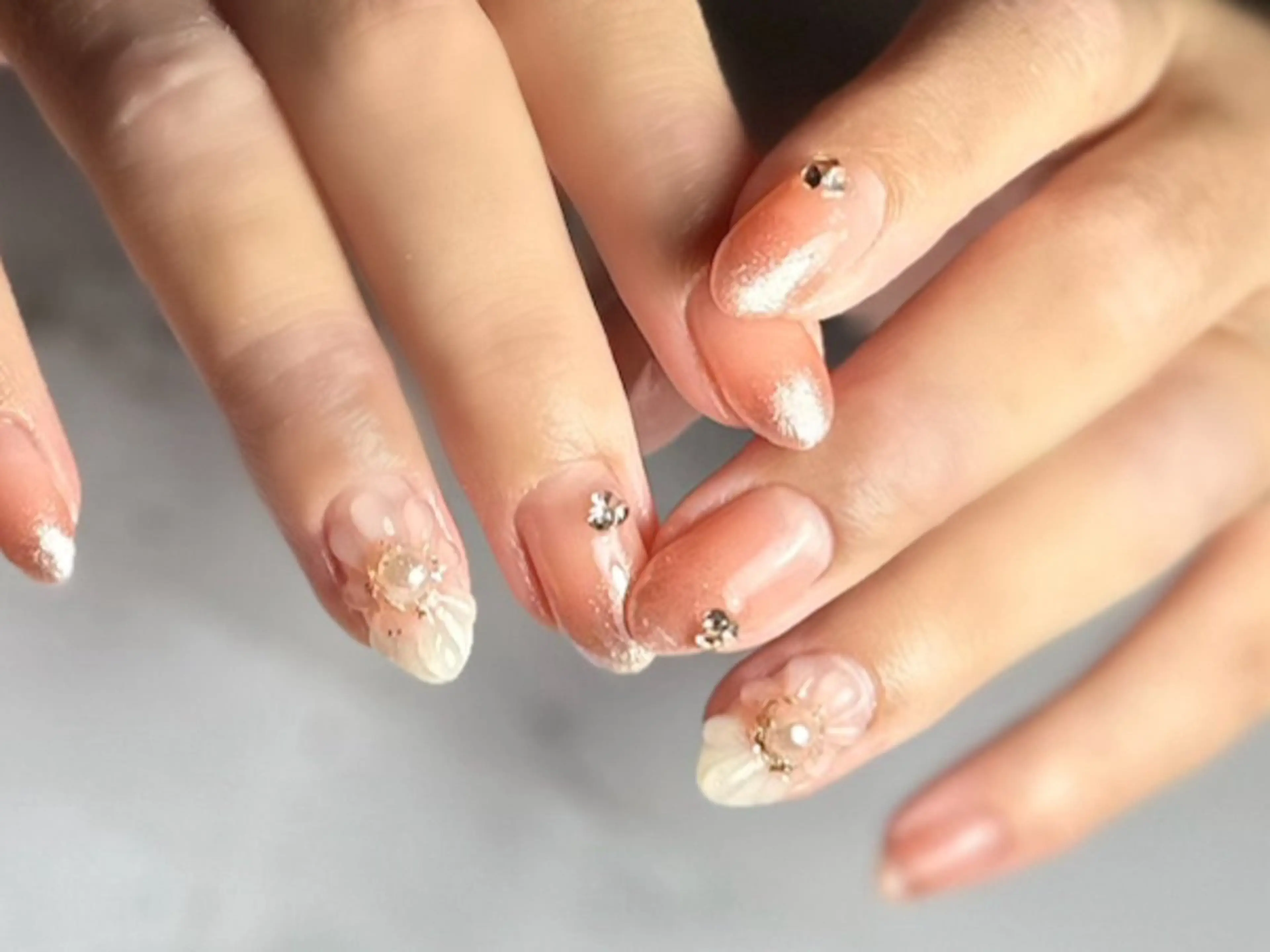 ネイル 新山 聖のネイルデザイン