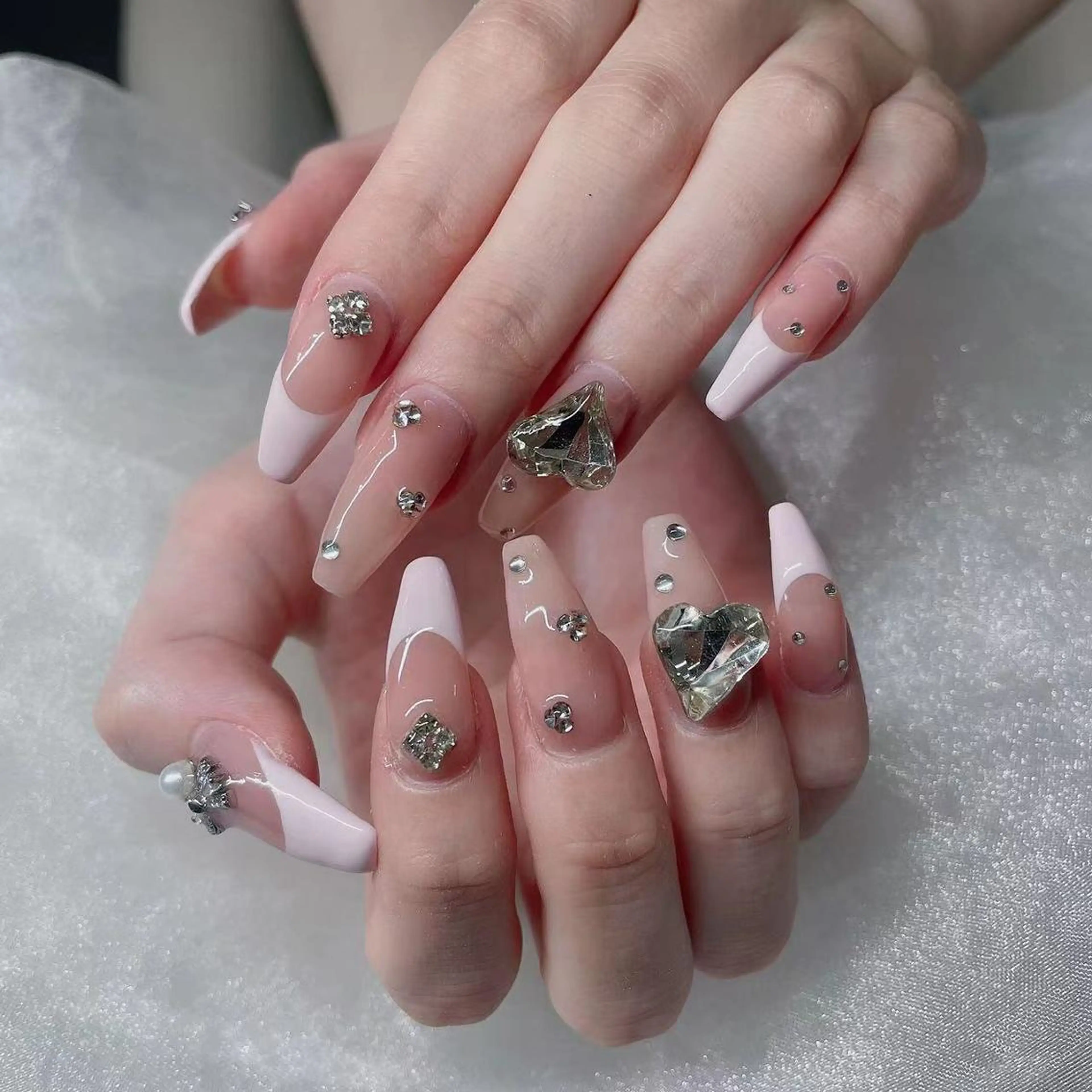 ネイル ハンドネイル Queens マオのネイルデザイン