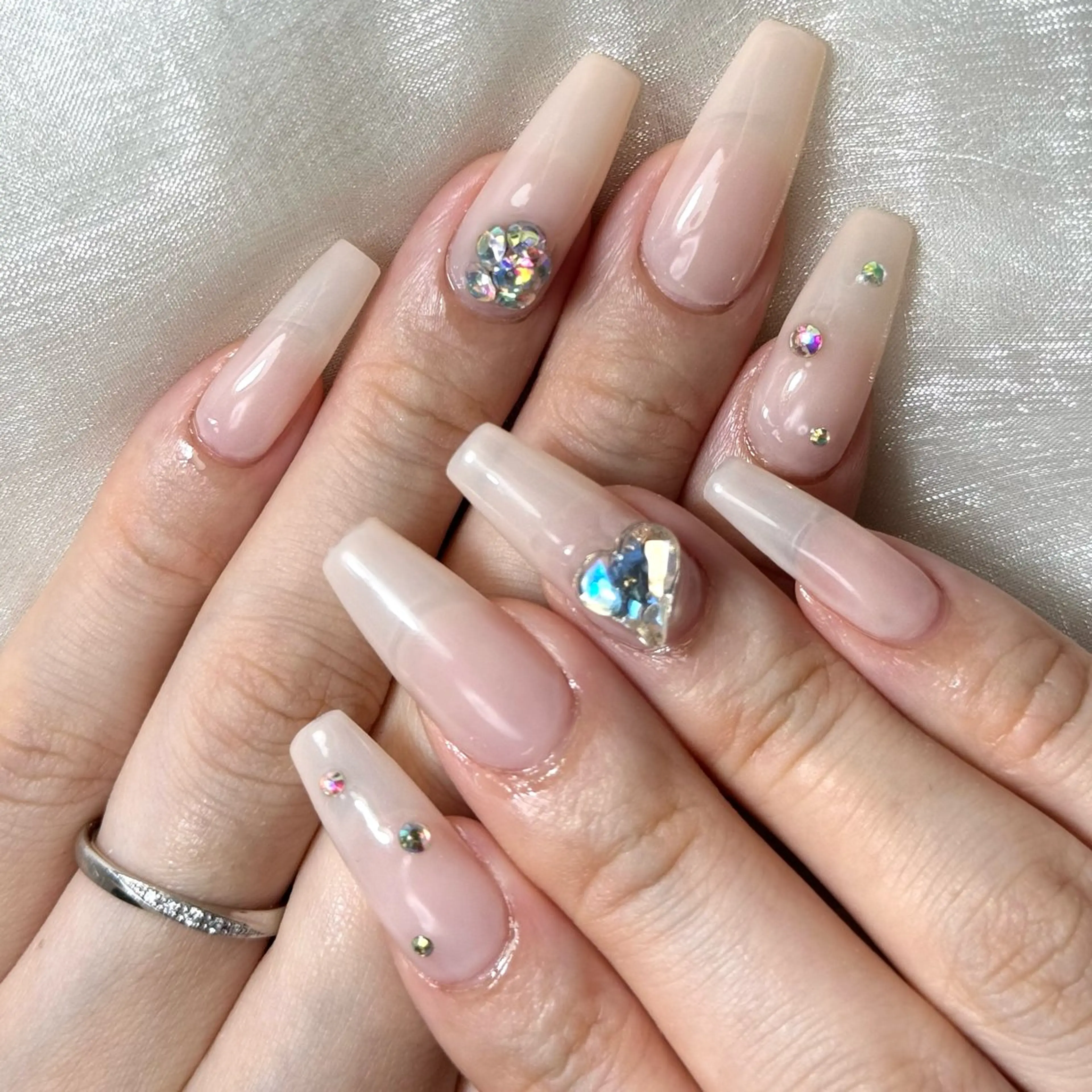 ネイル ハンドネイル salon Hush Hushのネイルデザイン