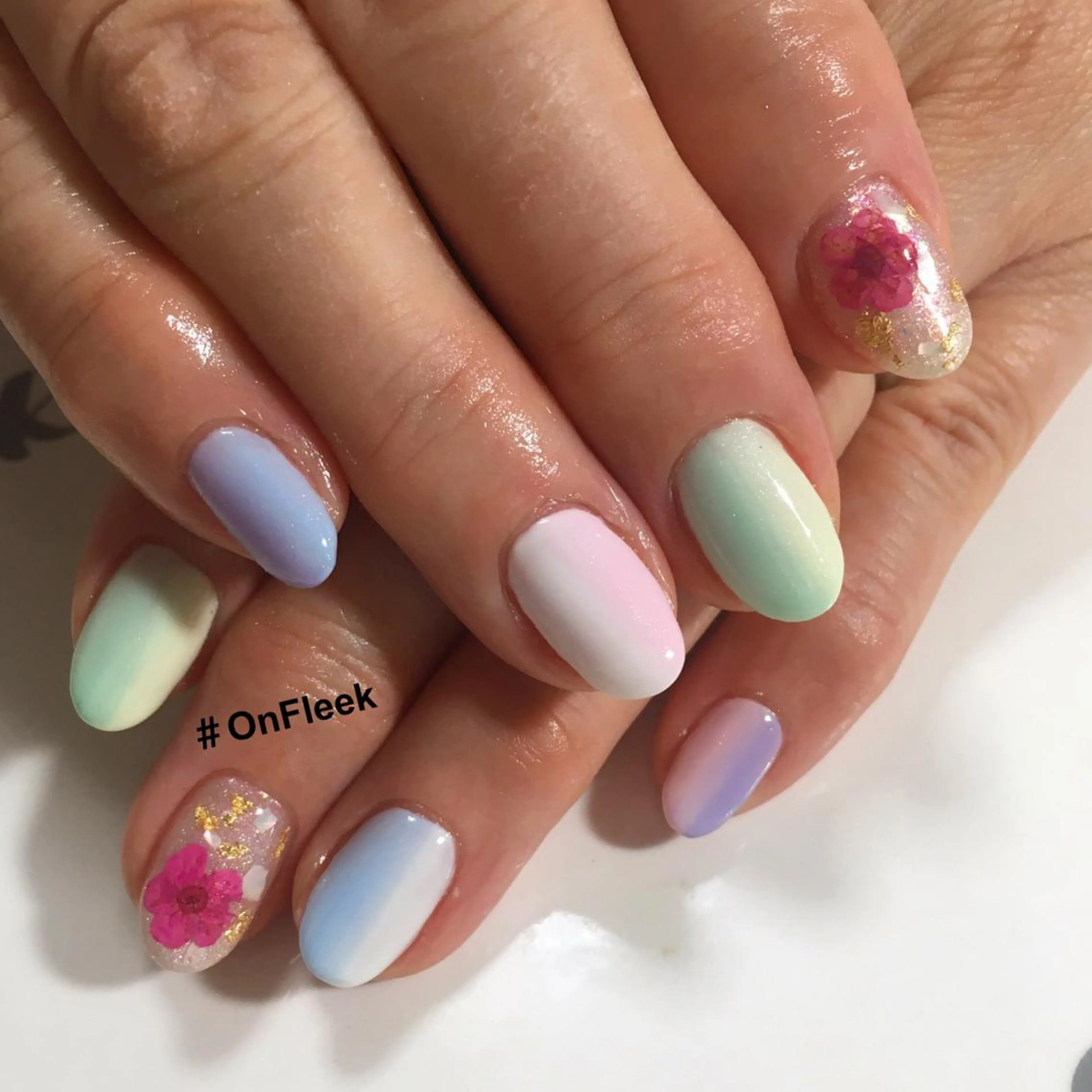 ネイル ハンドネイル NailSalon ＃OnFleekのネイルデザイン