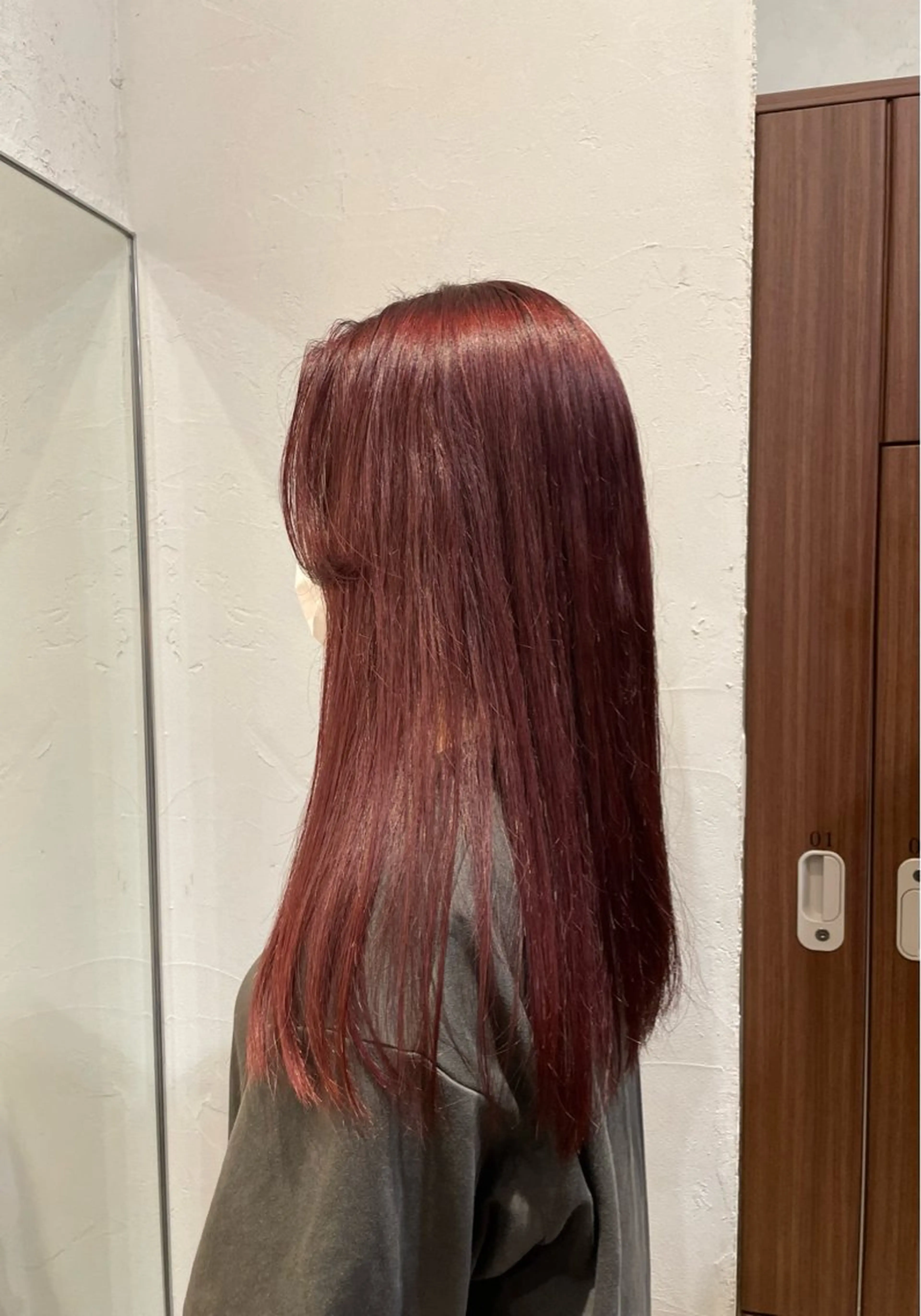 セミロング カラー ヘアアレンジ セミロングパーマ ダブルカラー レッドカラー 髪質改善 縮毛矯正 脇野 茉優のヘアスタイル
