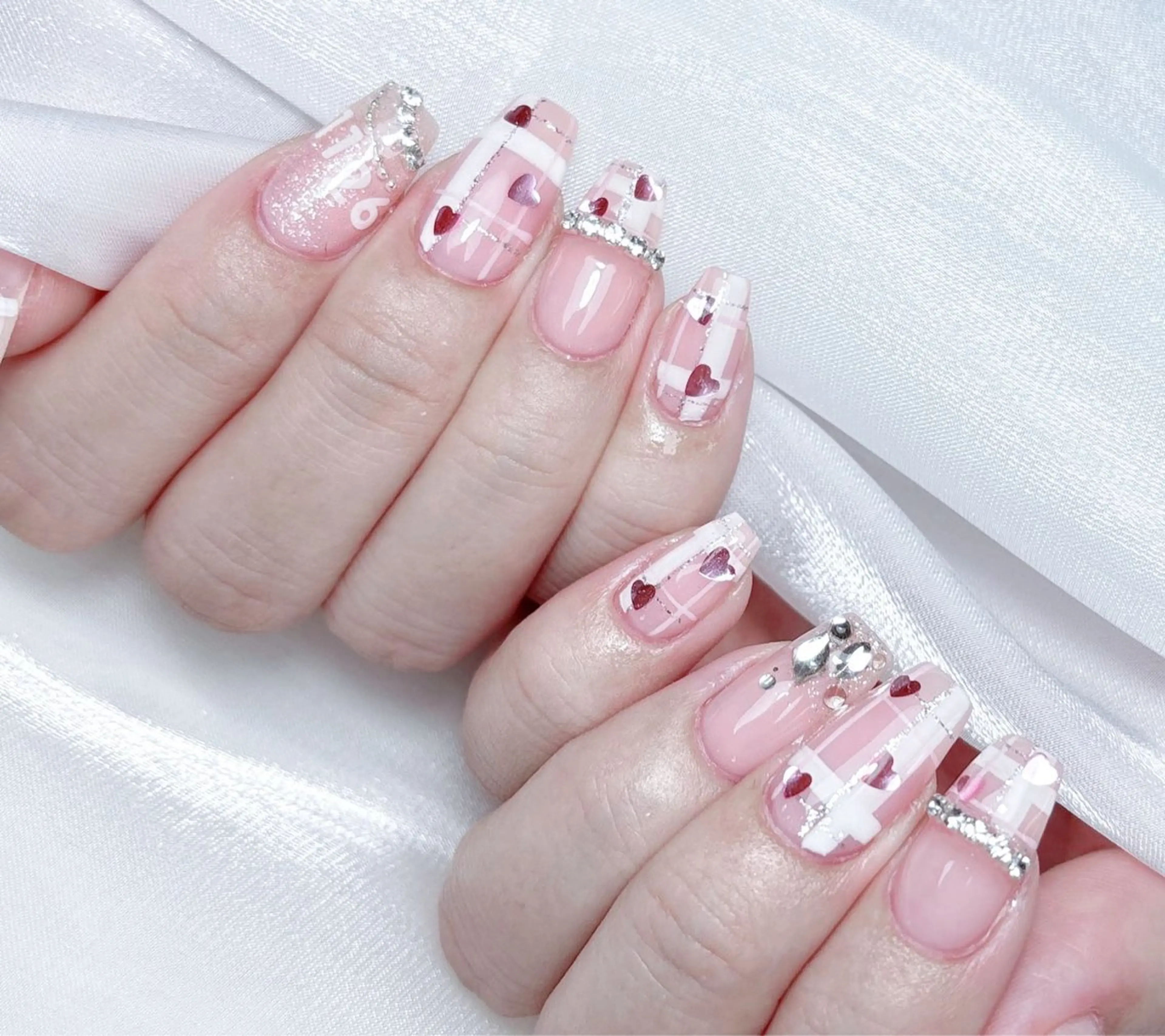 ネイル ハンドネイル M🌷nail 長さだし専門店のネイルデザイン