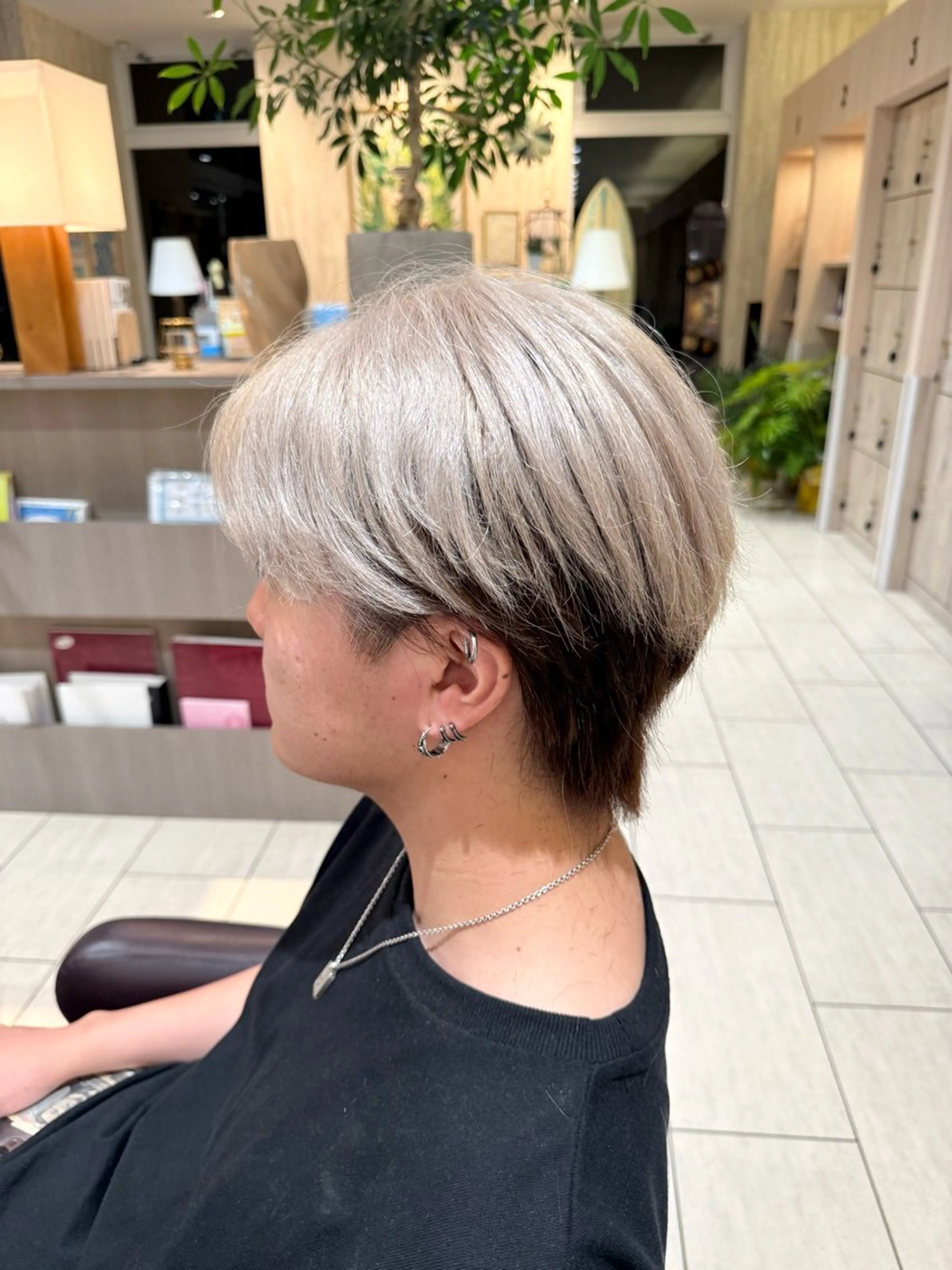 ショート カラー メンズ ヘアカラー HAIR & MAKE EARTH 土気店所属・🎨メンズブリーチ/ 糸久 尚輝🎨のヘアスタイル