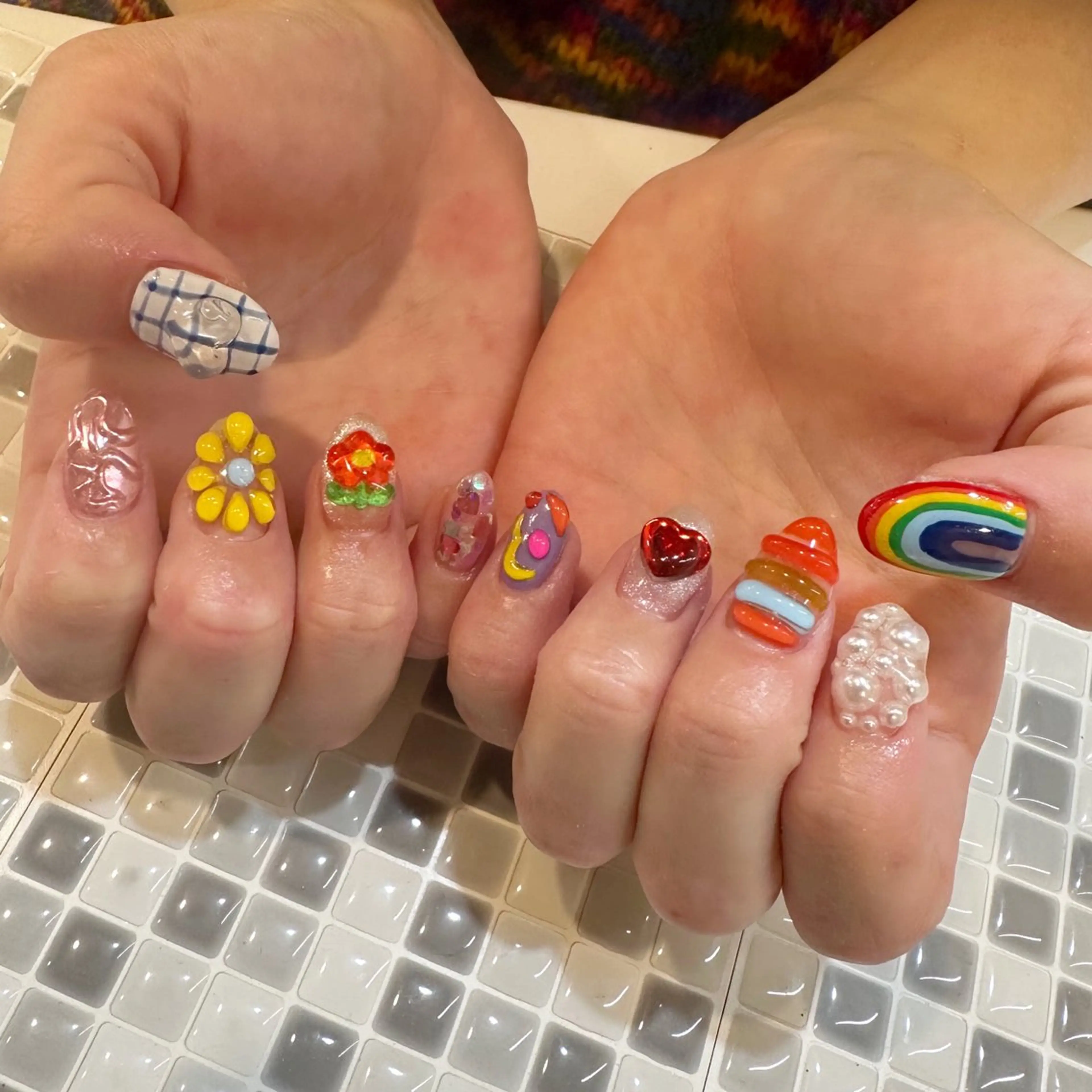 ネイル アートネイル ぷっくりネイル nailist yuiのネイルデザイン