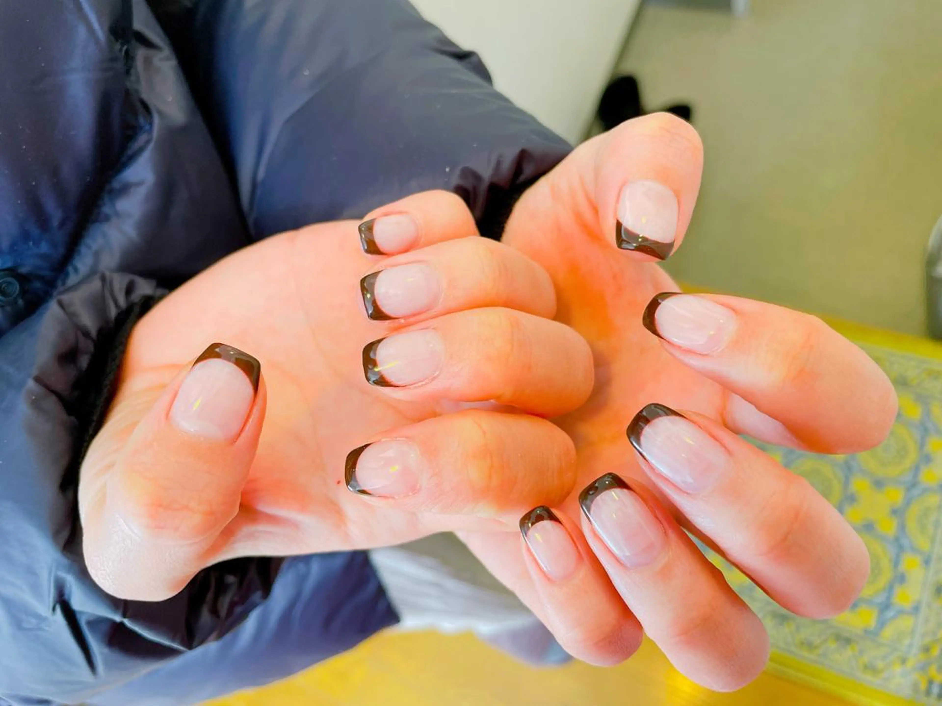 ネイル ブラウン フレンチネイル mogunail &blowのネイルデザイン