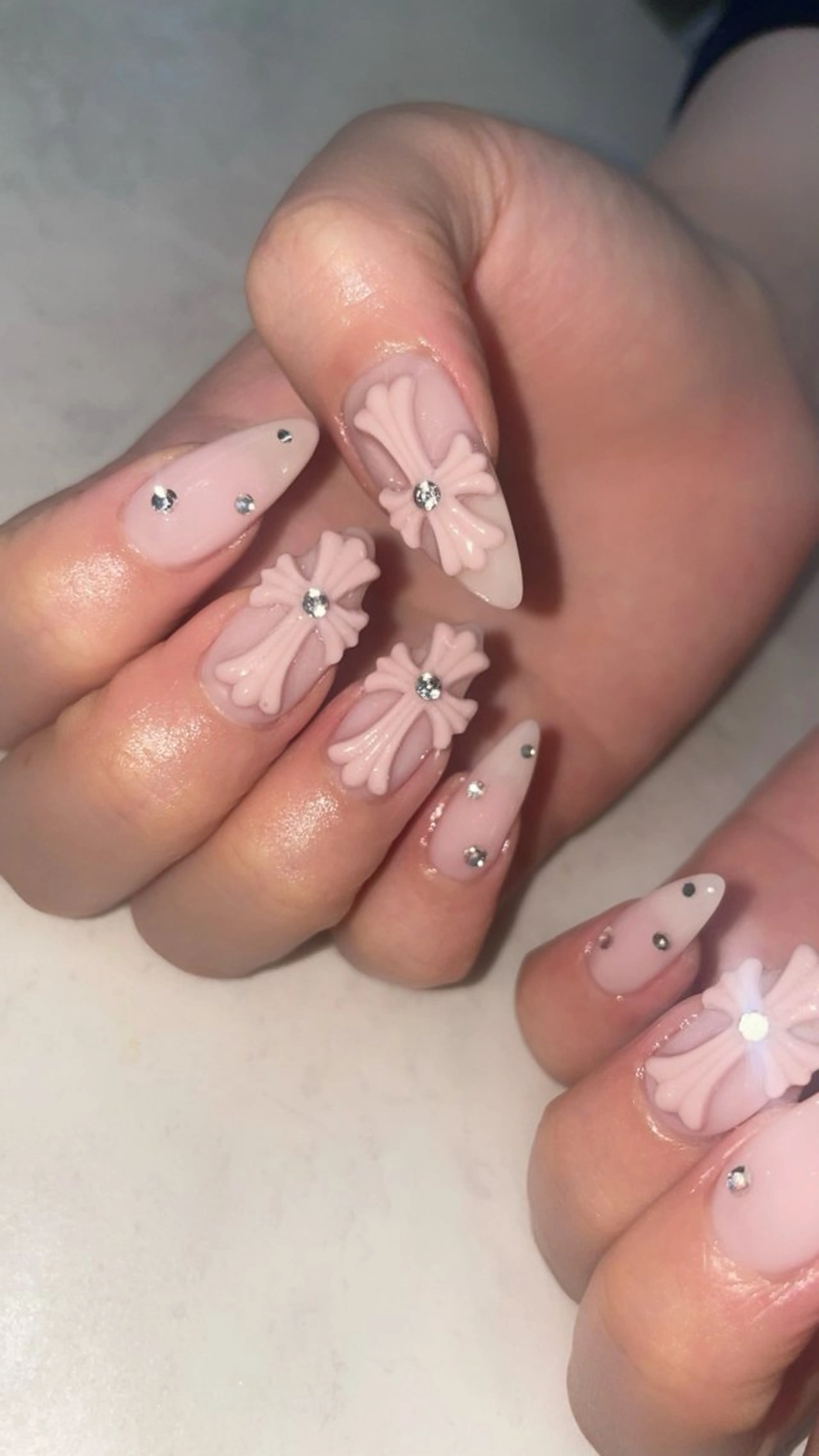 ネイル ハンドネイル 中山 梨花のネイルデザイン