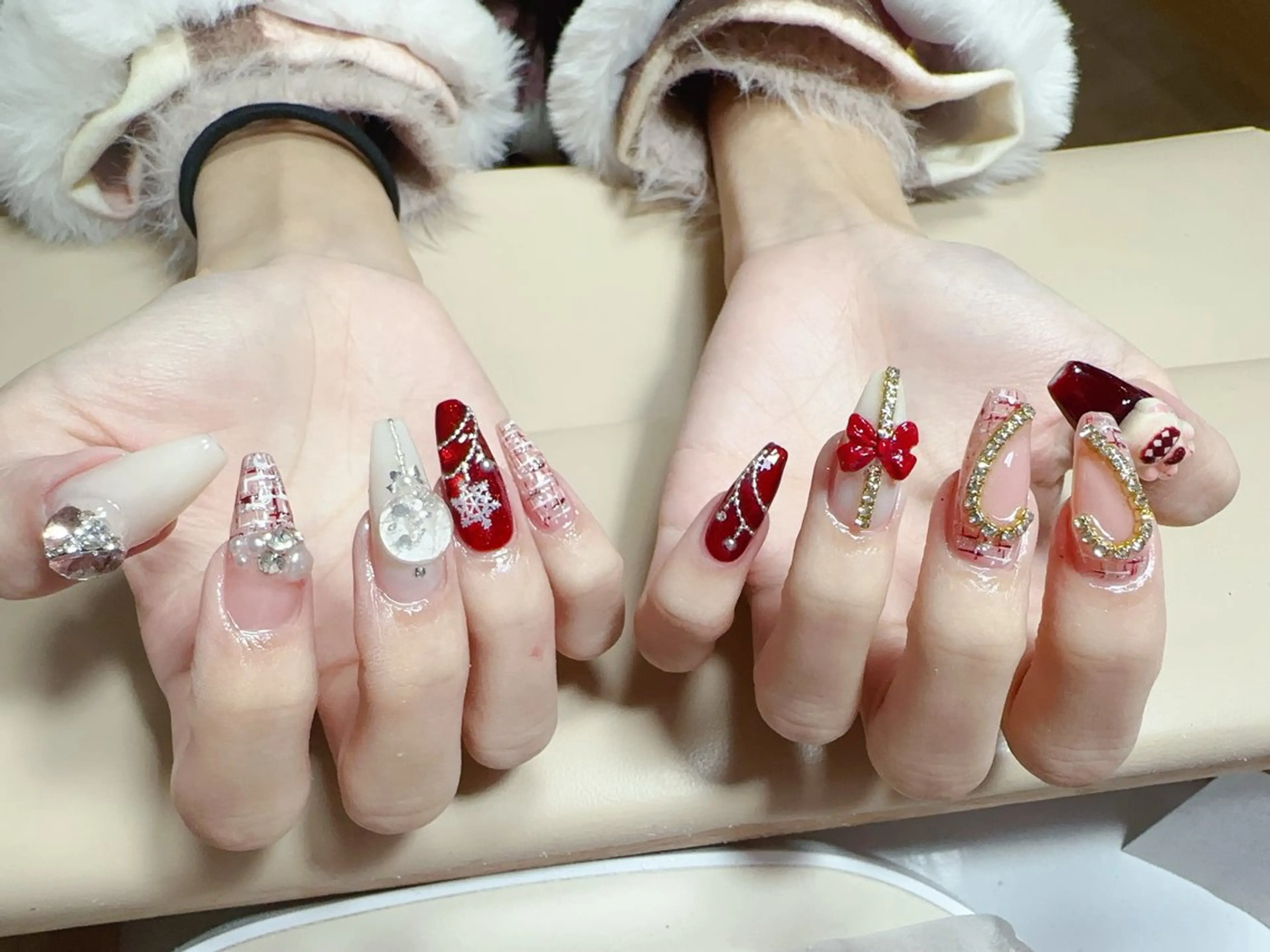 ネイル ハンドネイル NAIL CIRCLESのネイルデザイン