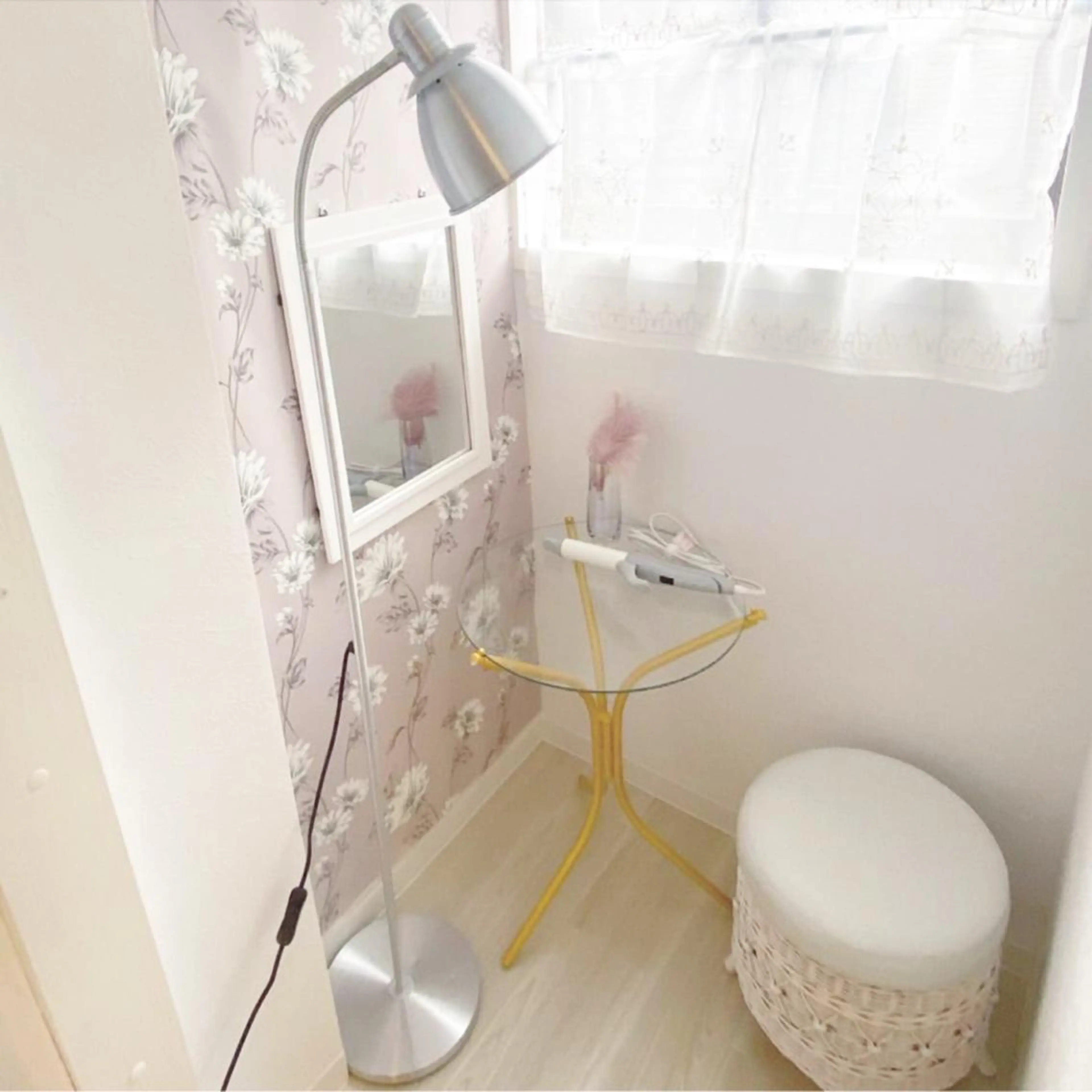 マツエク・マツパ アイブロウ 脱毛 ワックス脱毛専門店 ICE  池袋の眉毛・アイブロウイメージ