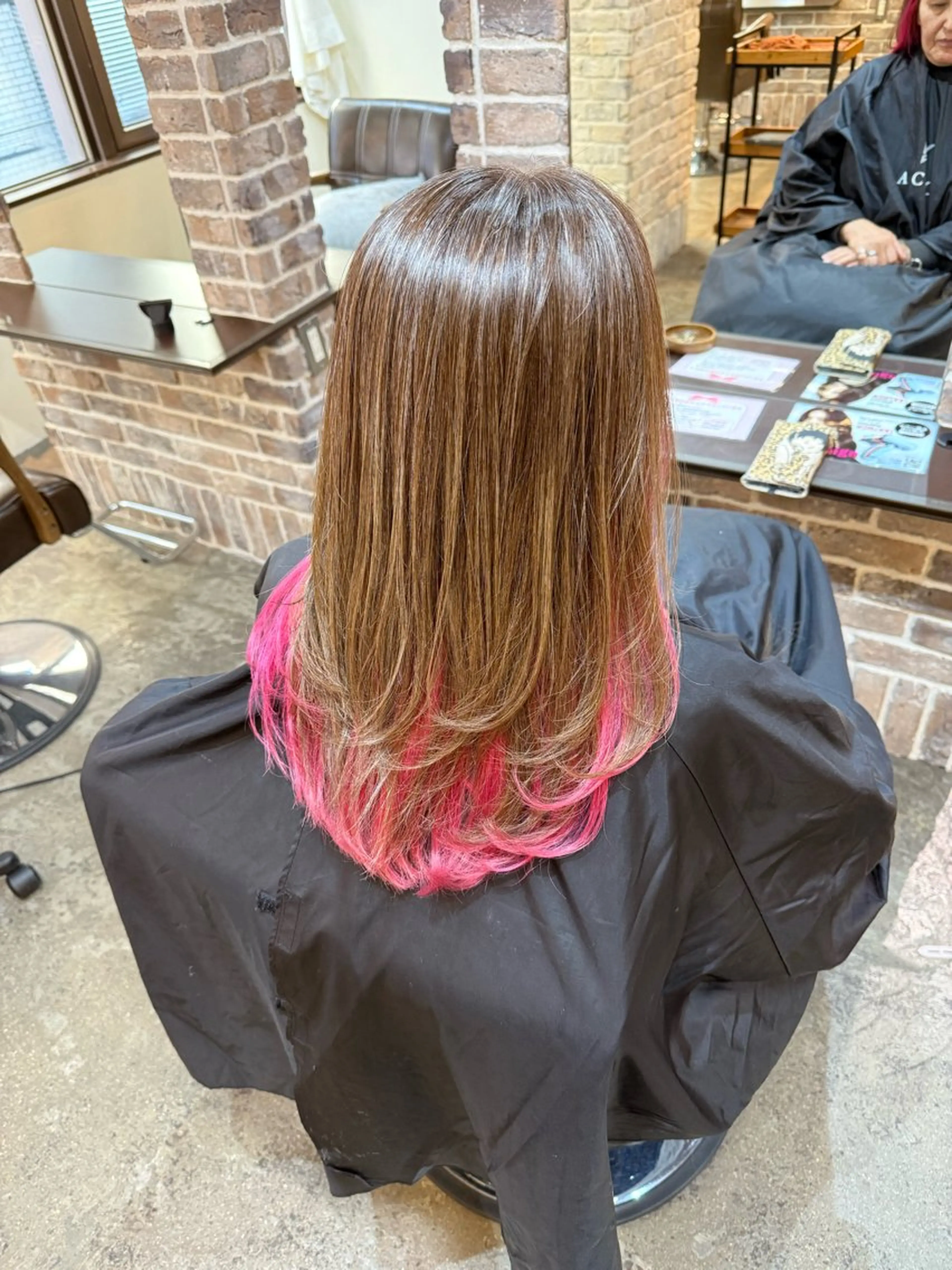 ロング カラー ブリーチ ピンクカラー カット ヘアカラー トリートメント 艶カラー/インナー /グラデ/大西小百合のヘアスタイル