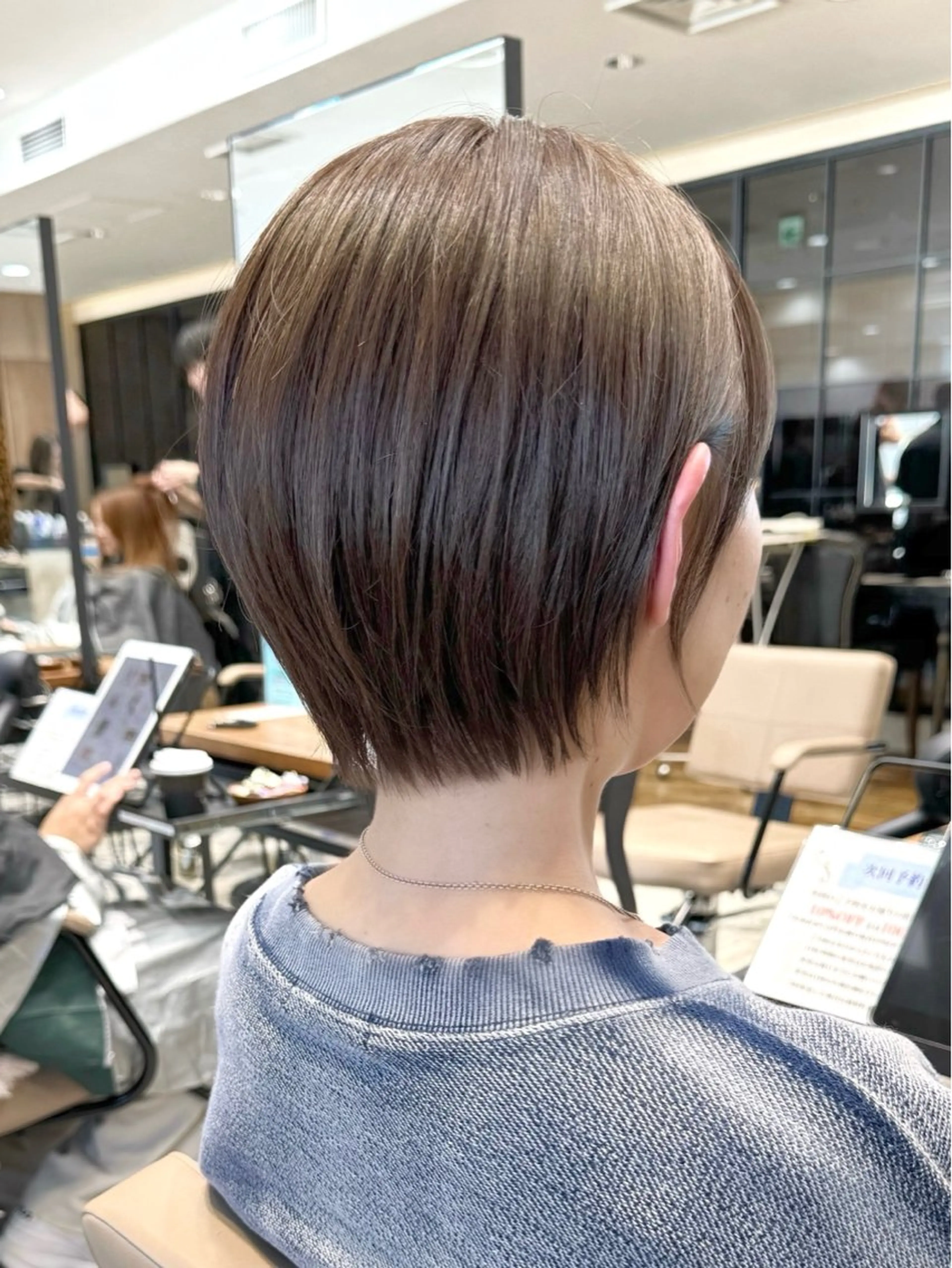 ショート カラー カット ヘアカラー トリートメント 💍新宿ショート 💍岩田莉奈のヘアスタイル