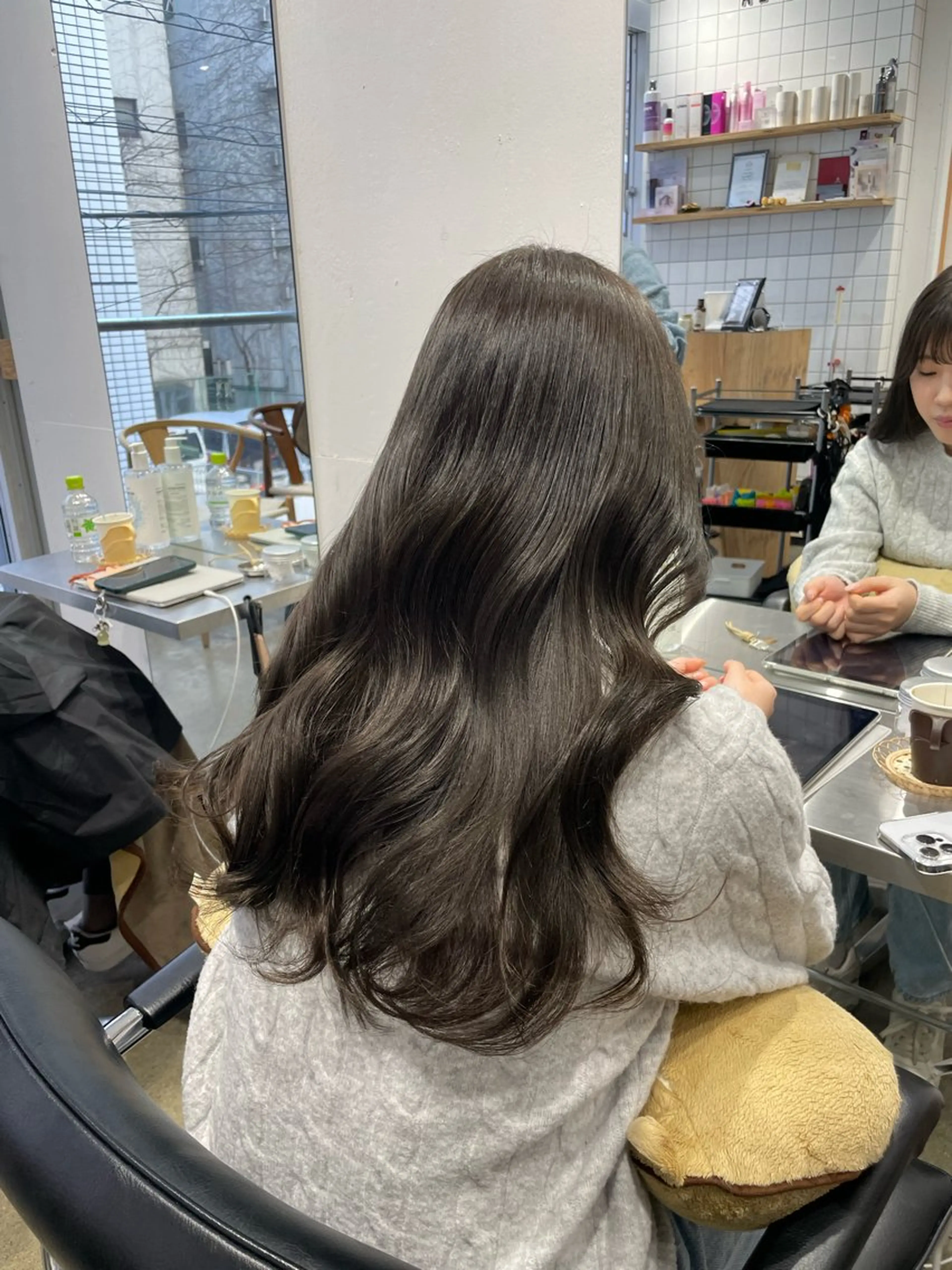 ロング カラー アディクシーカラー ダークグレー ダークグレージュ グレージュ くびれヘア カット ヘアカラー ♡🪞韓国スタイル/ MISATO🪞♡のヘアスタイル