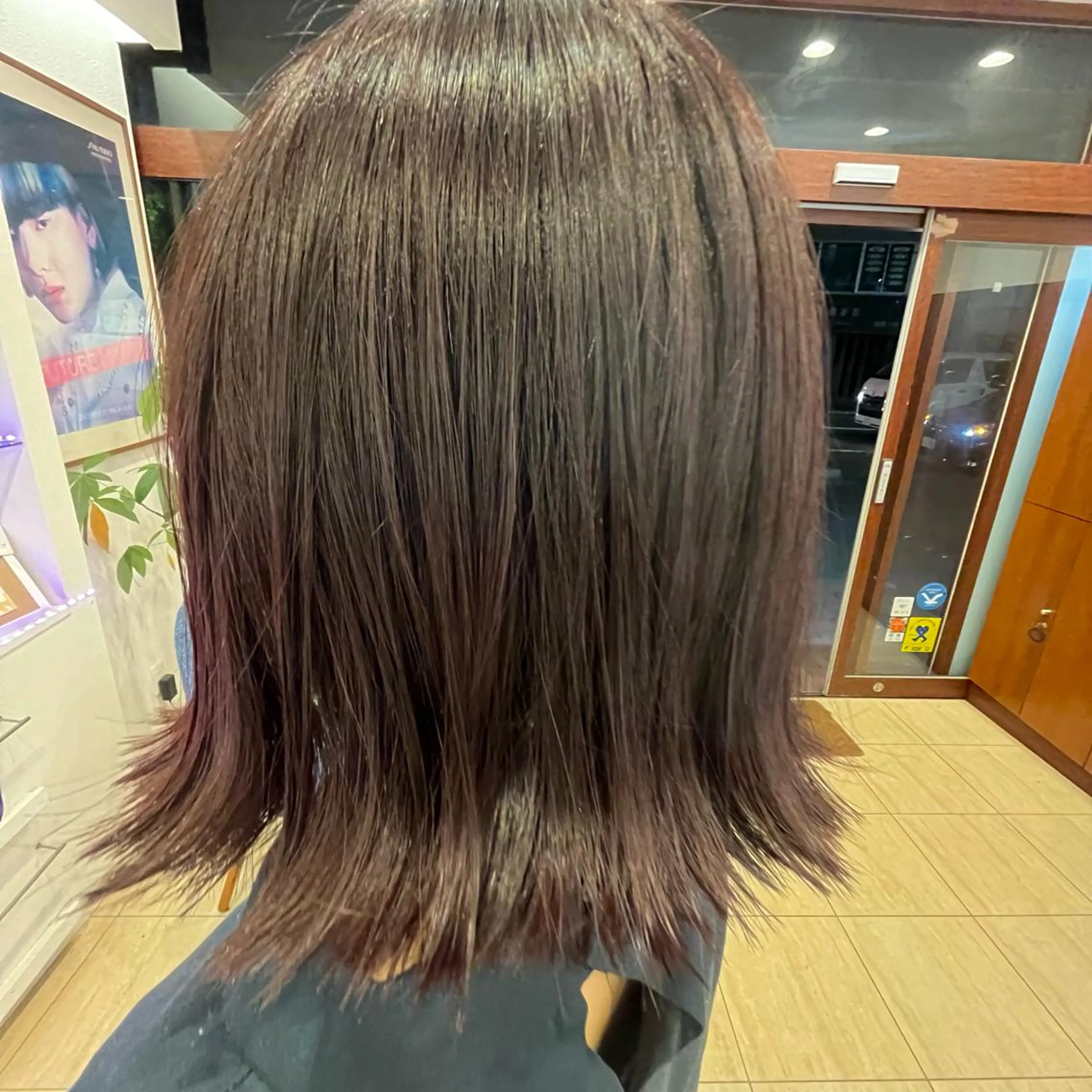 ミディアム カラー ブラウンカラー ピンクカラー ピンクブラウン 斉藤 凜のヘアスタイル