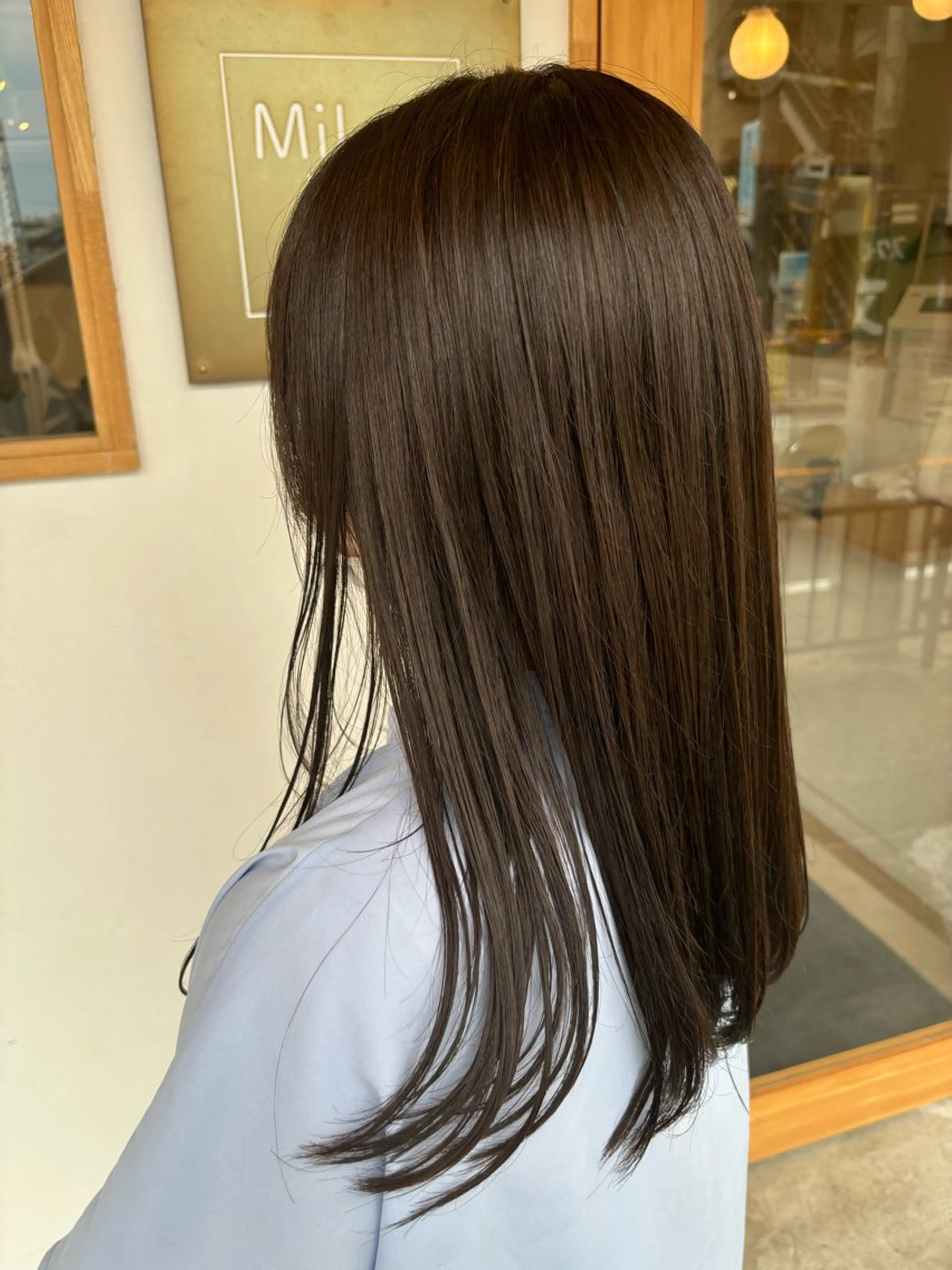 セミロング カラー ベージュカラー オリーブベージュ hinari ヒナリのヘアスタイル