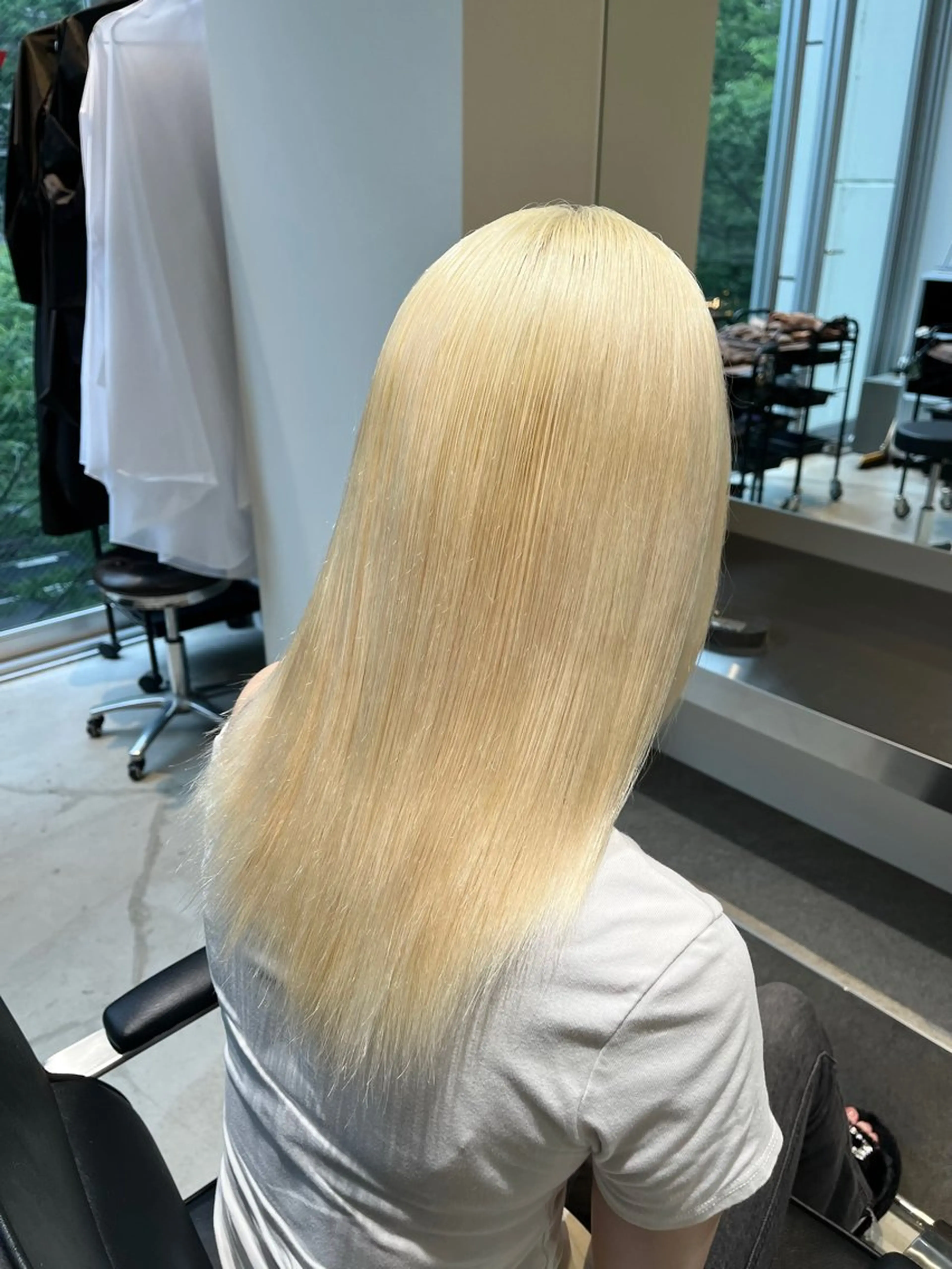 セミロング ヘアカラー ハイトーン/髪質改善 ダブルカラー/名古屋のヘアスタイル