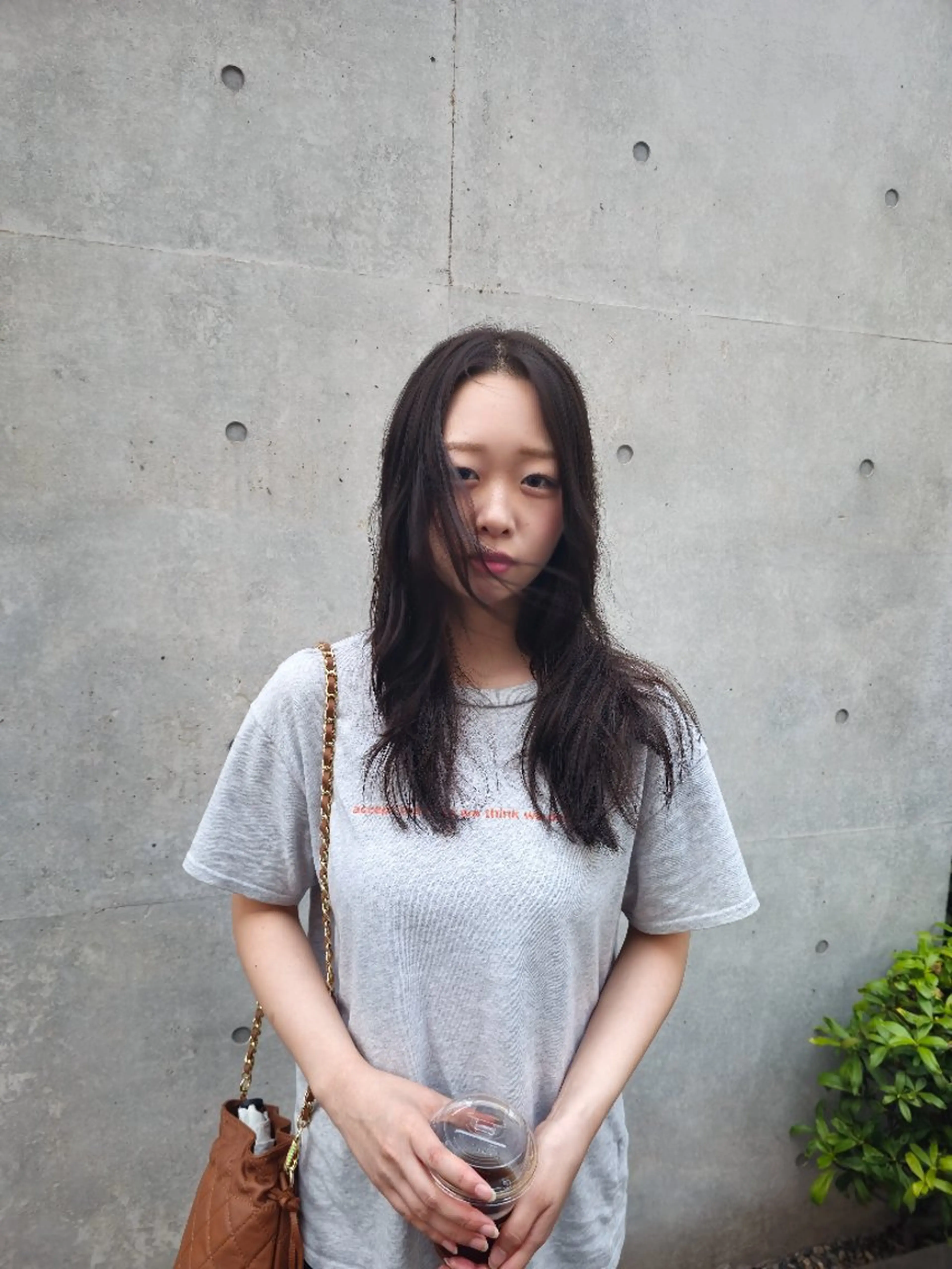 セミロング OMA　 カタギシのヘアスタイル