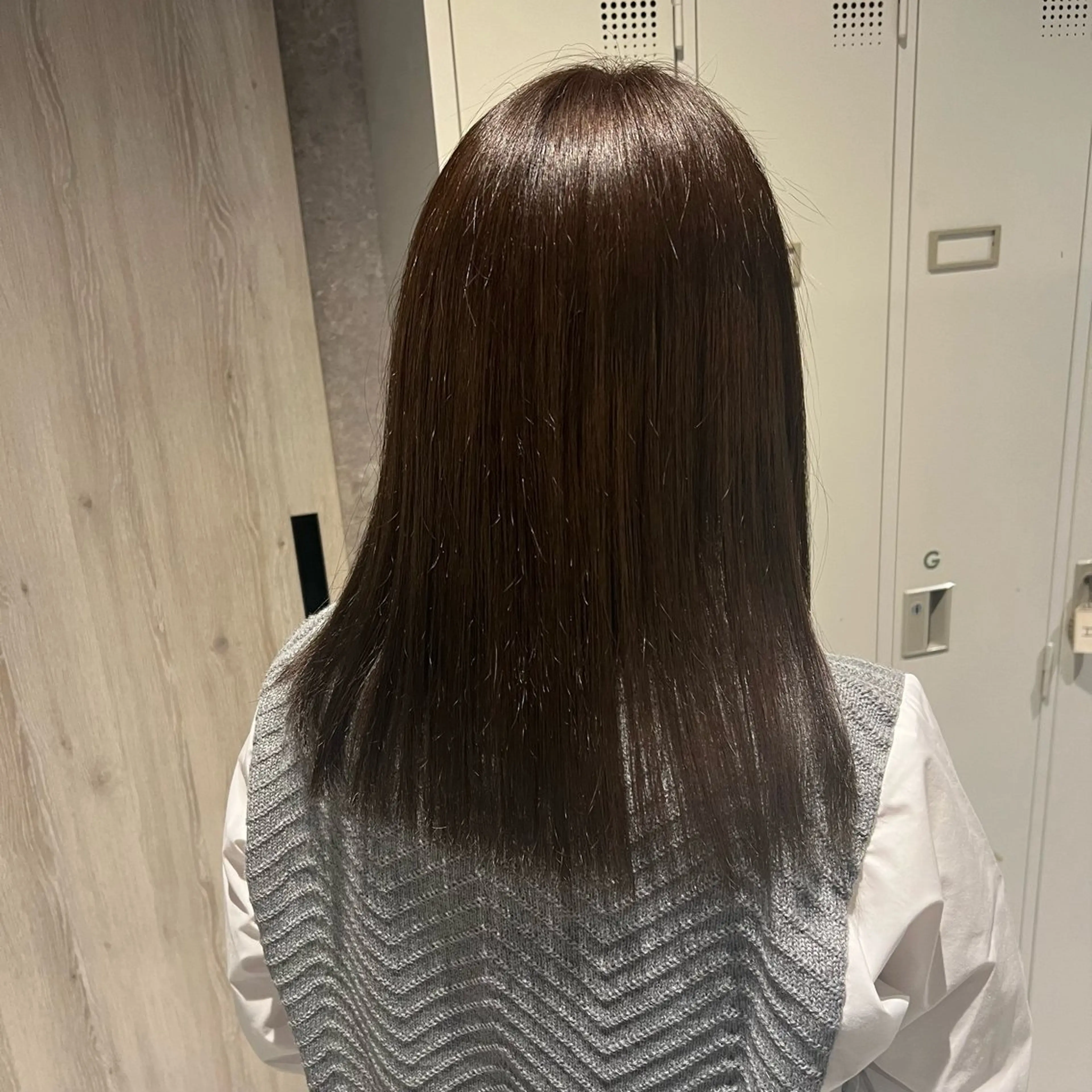 セミロング Applause ナナのヘアスタイル