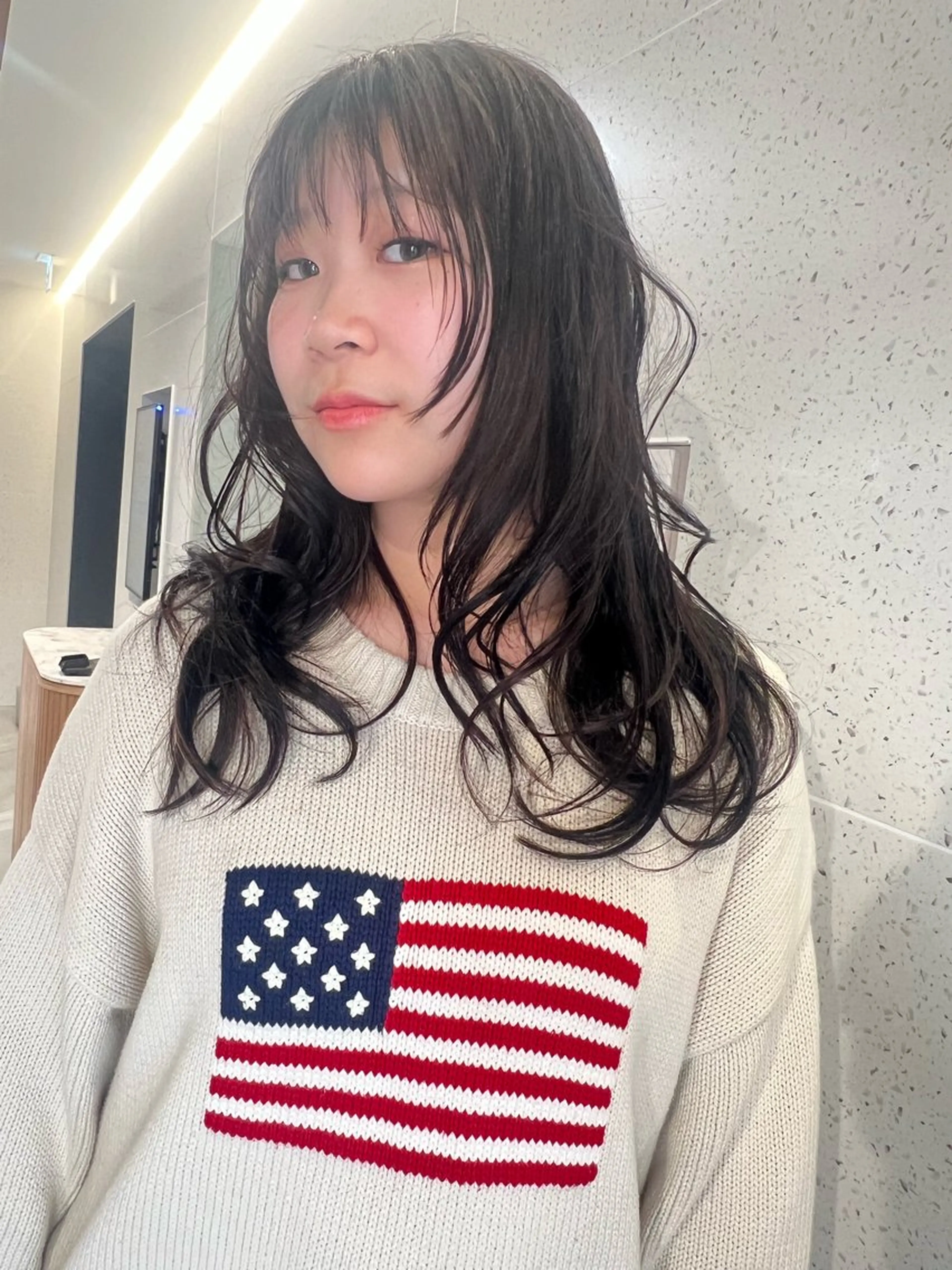 ミディアム ヘアカラー 梅田/レイヤーカット /ミルクティーカラーのヘアスタイル