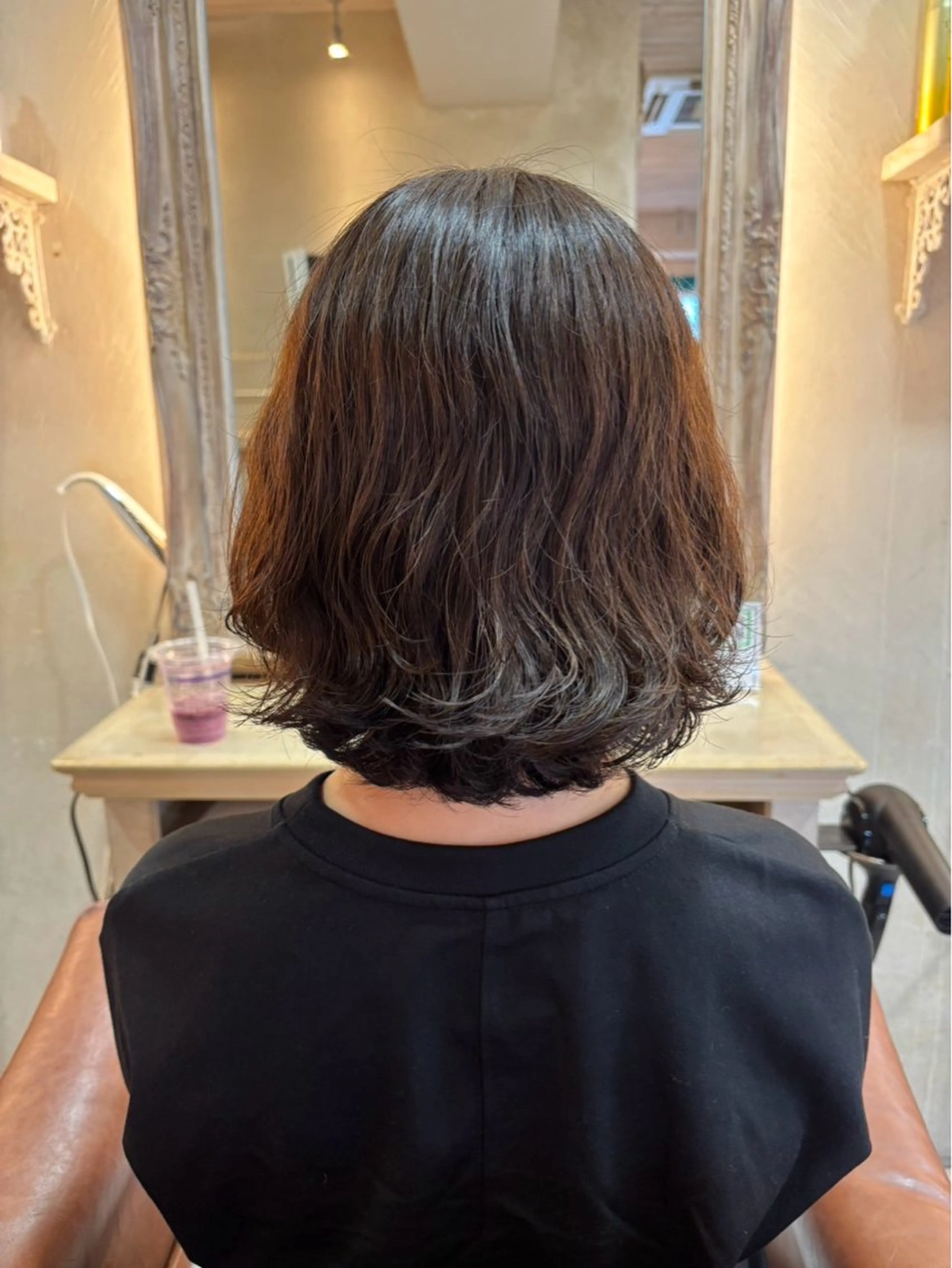 ミディアム amie by afloatのヘアスタイル