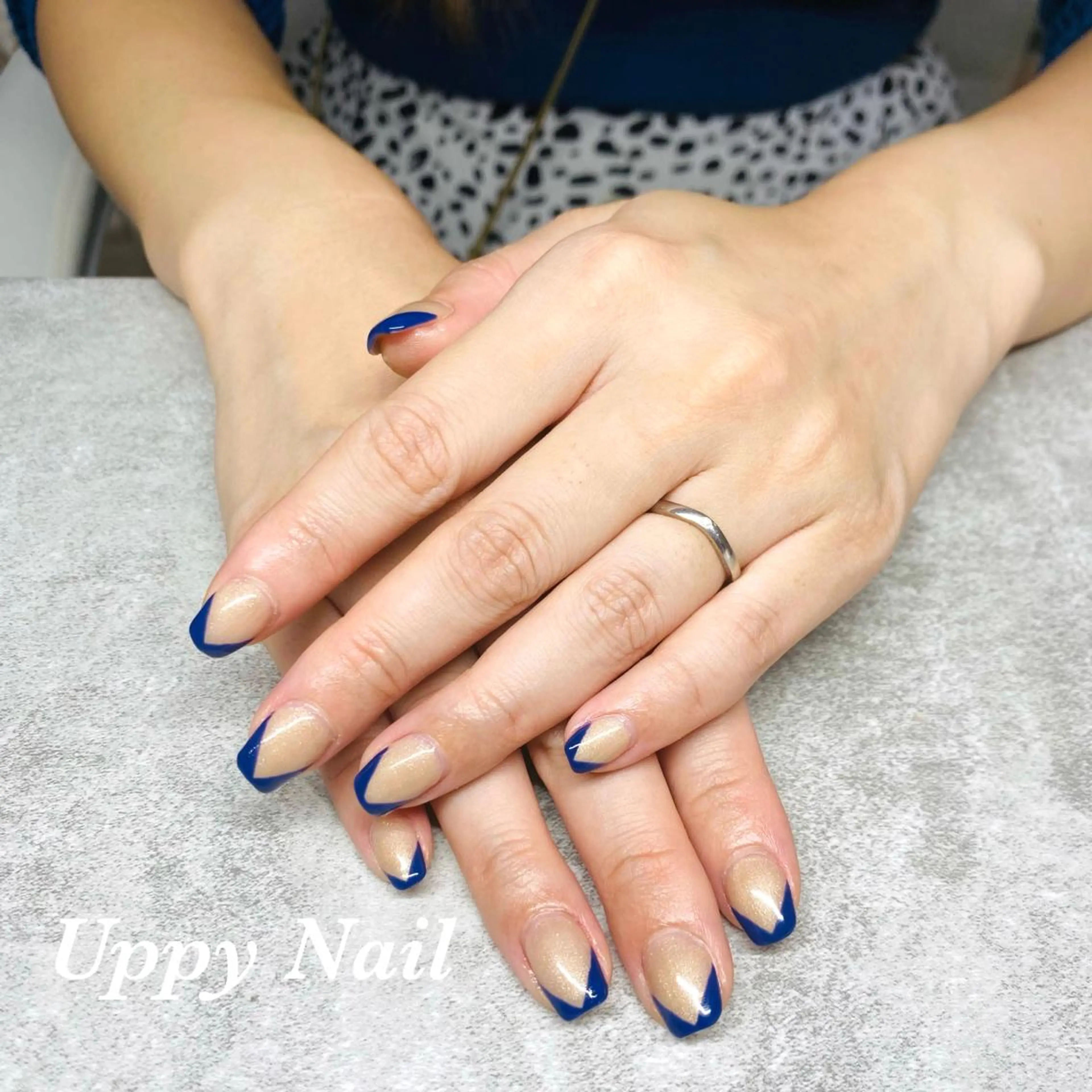 ネイル フレンチネイル ジェルネイル ラメ(グリッター) ネイビー ハンドネイル Uppy Nail ukyoのネイルデザイン