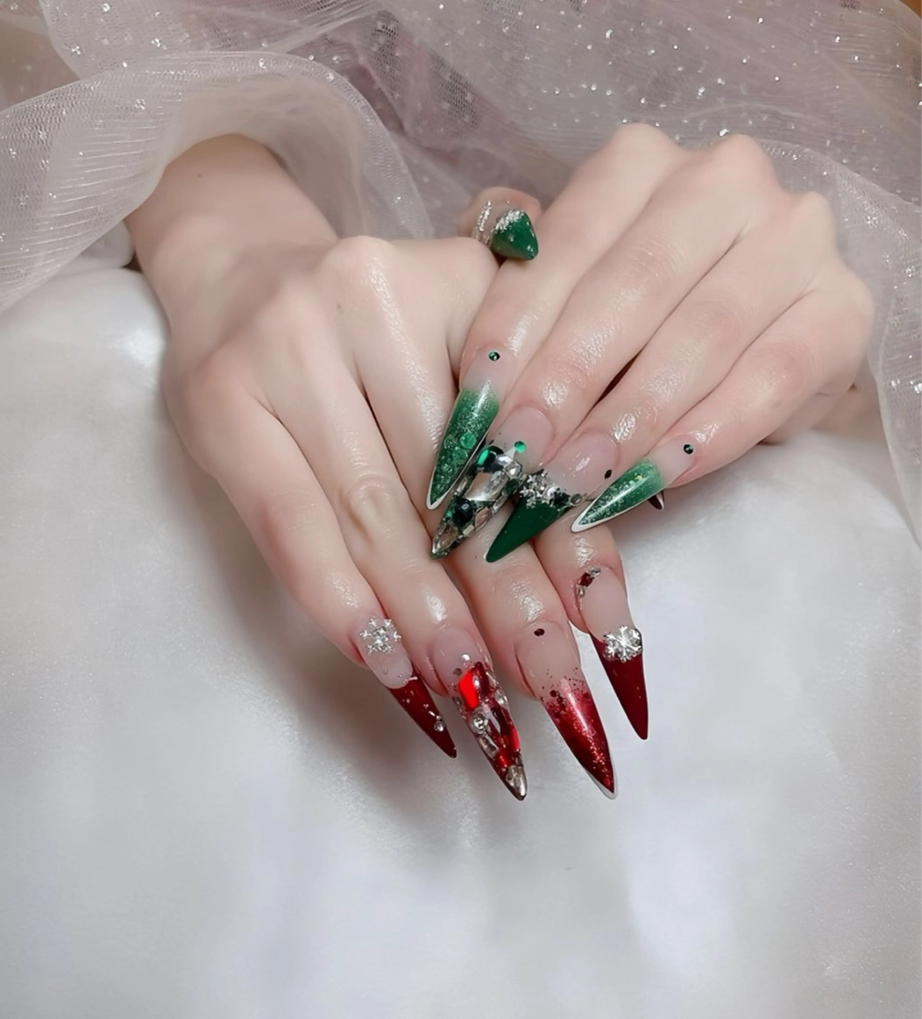ネイル ブルー チークネイル クリアネイル フラワーネイル フットネイル ハンドネイル Rin Nail 新大久保店のネイルデザイン