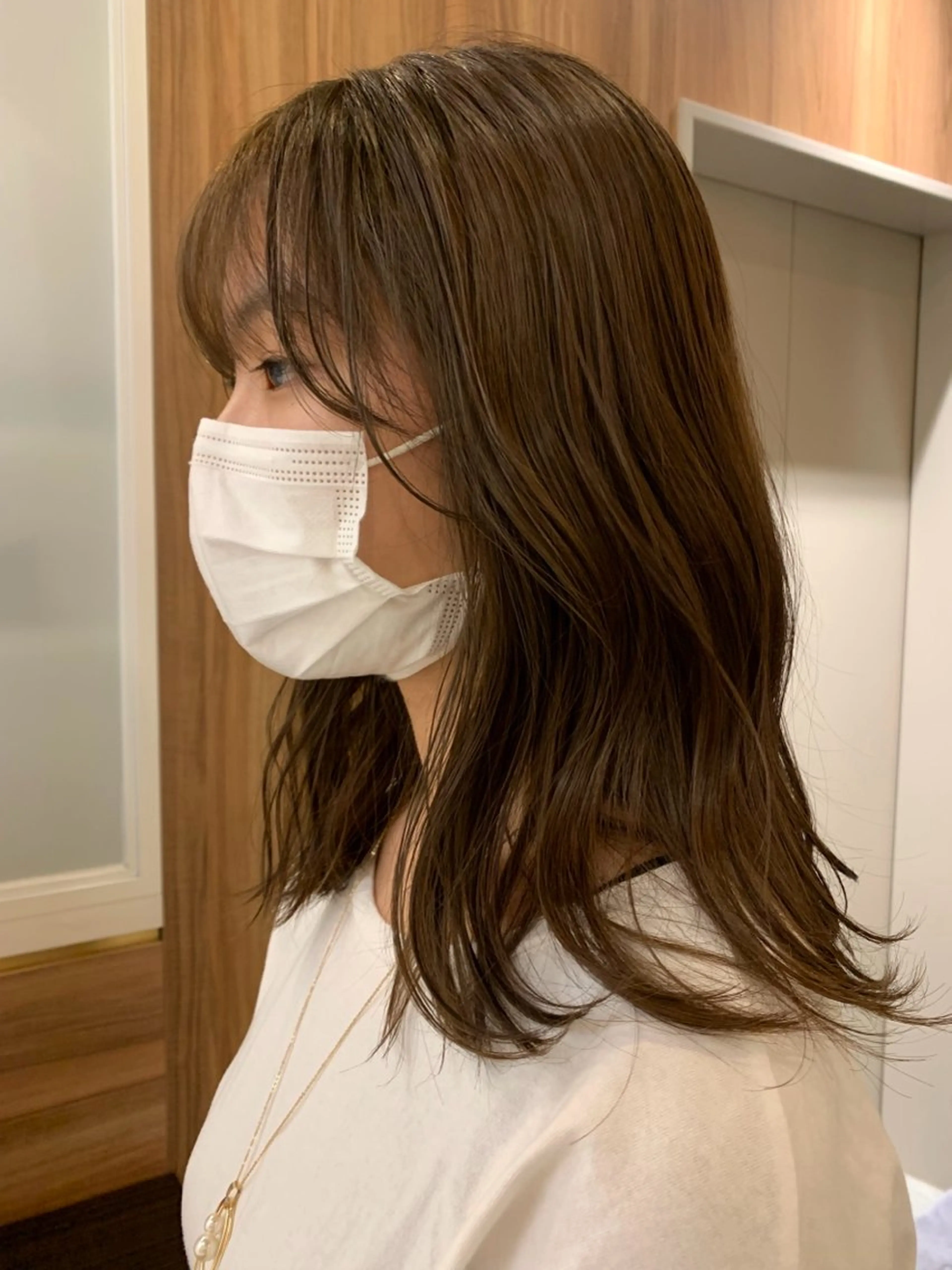 ミディアム カラー 石川 幸呼のヘアスタイル