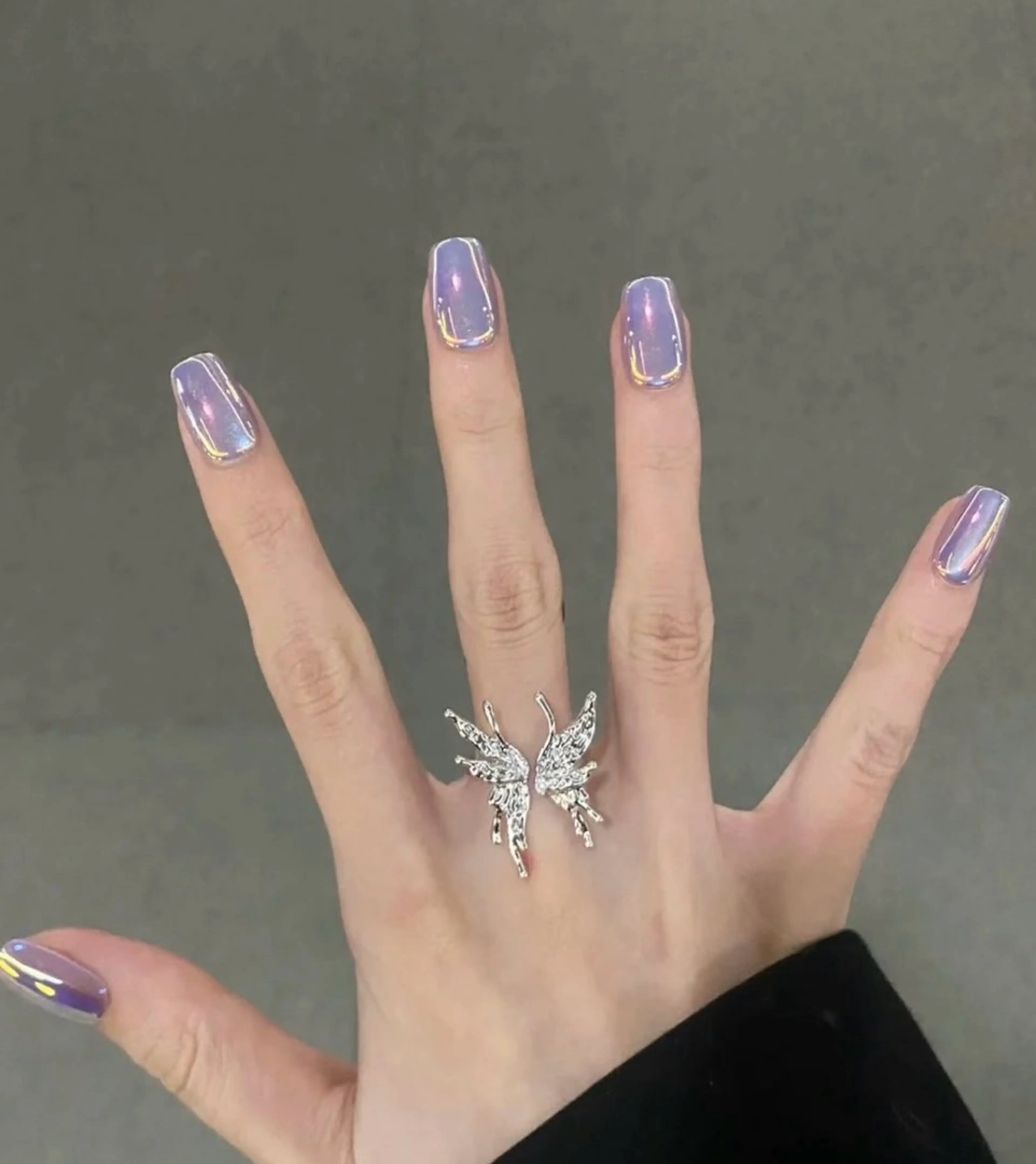 ネイル 高木 維麗絲のネイルデザイン