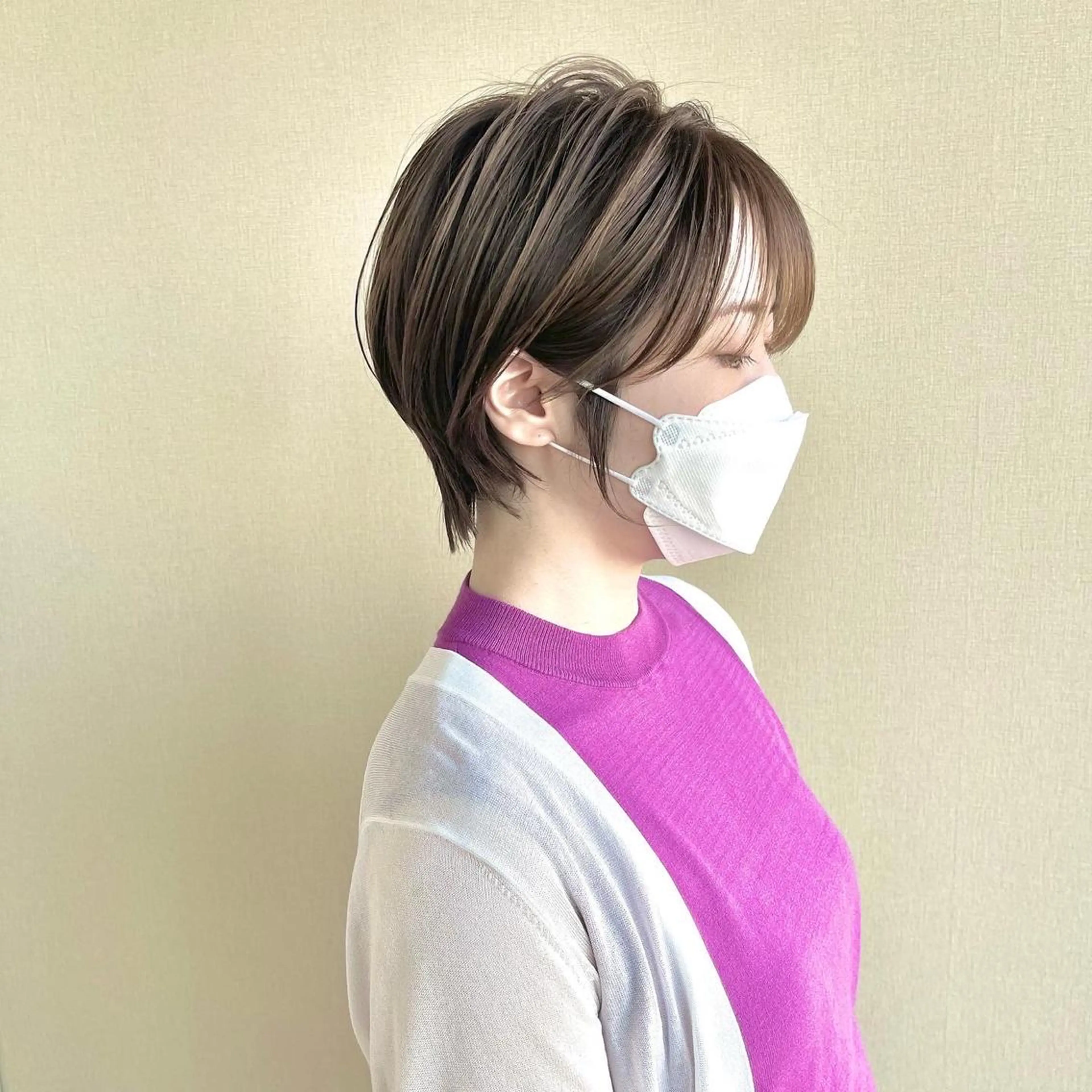 カラー 堀結香/顔まわり レイヤー/蒲生四丁目のヘアスタイル