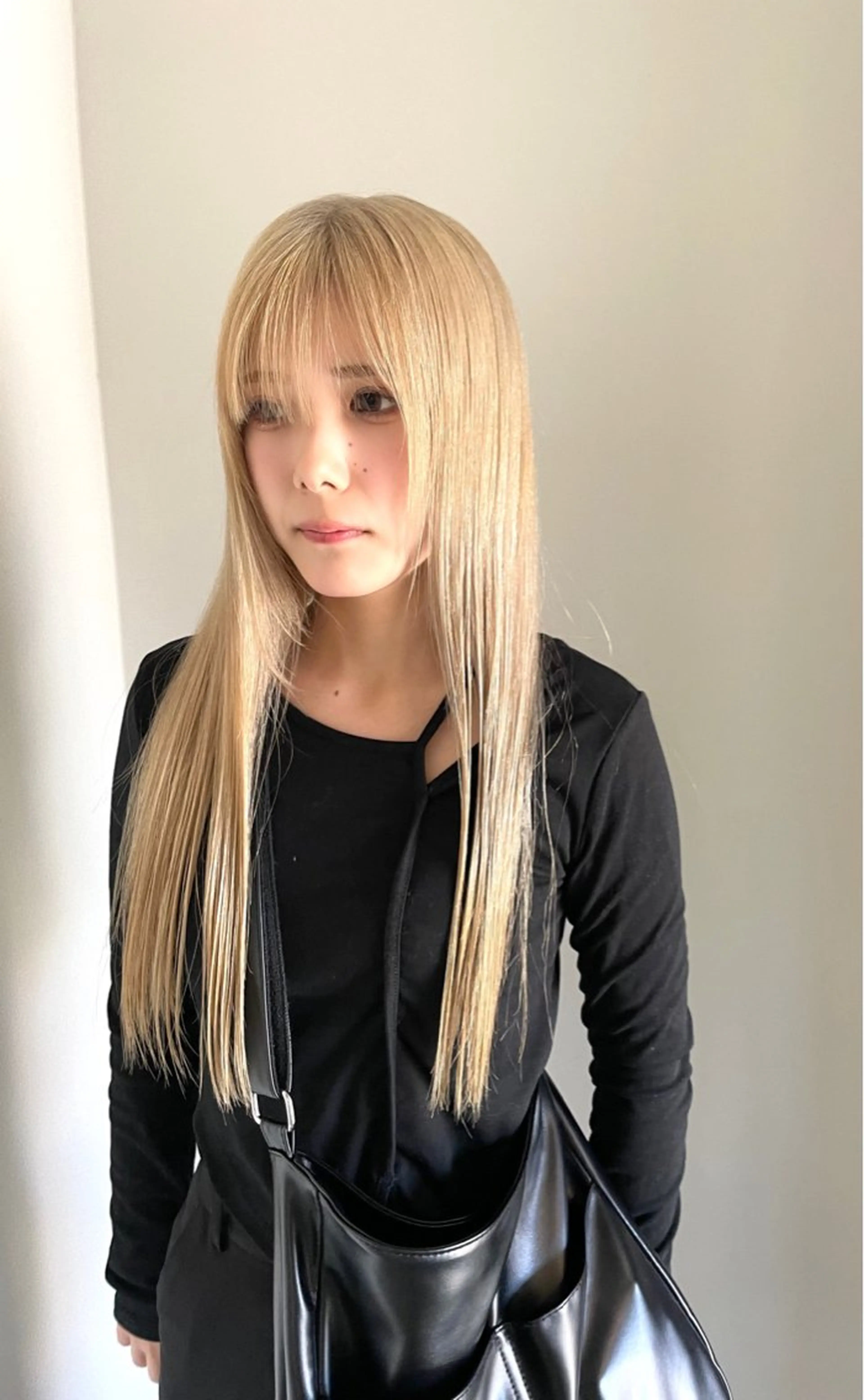 ロング カラー ブリーチ ハイトーンカラー ヘアカラー トリートメント 山浦司颯/ カラー/レイヤーのヘアスタイル