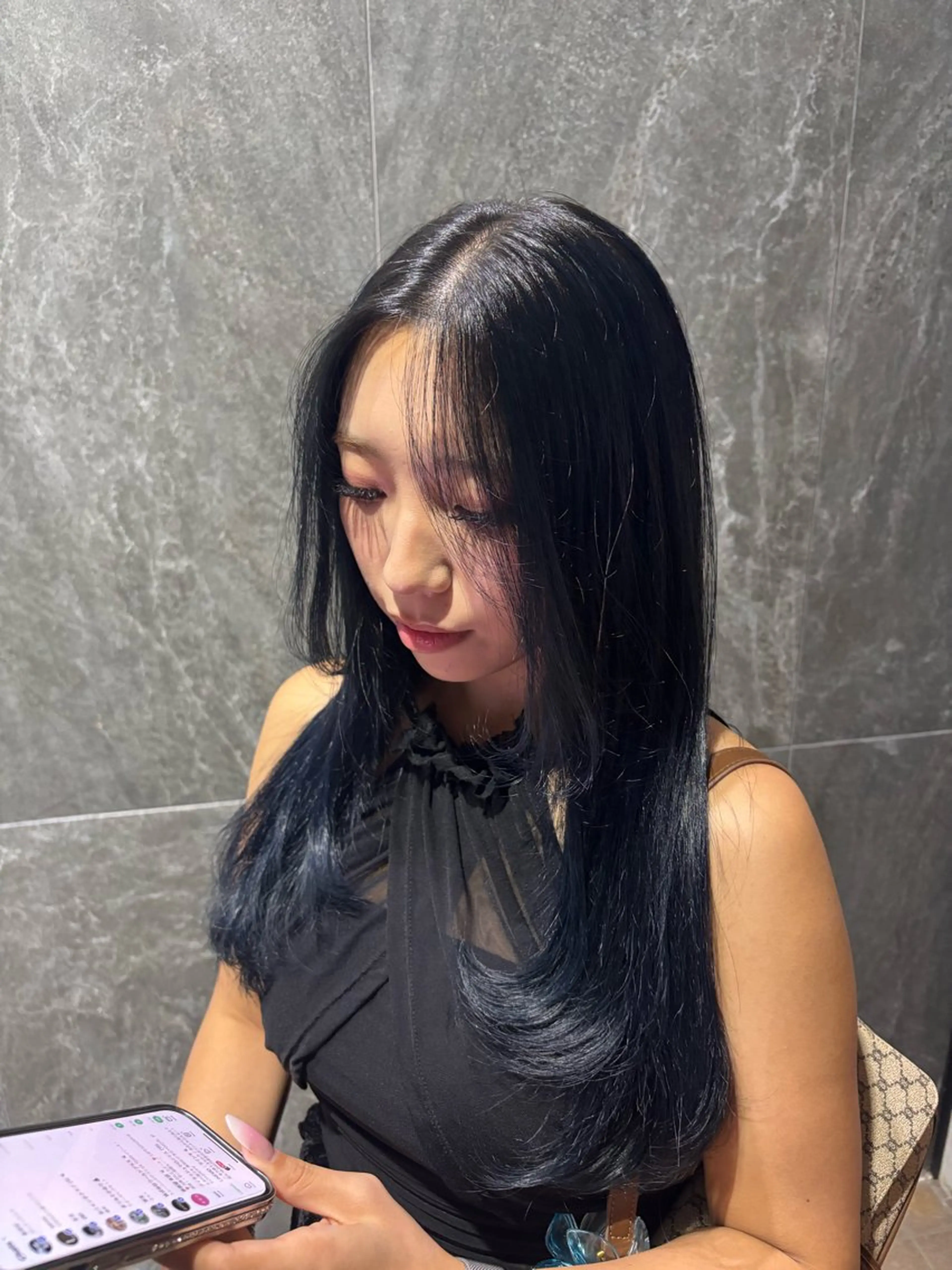 ロング レイヤーカット ローレイヤー 石原 望来のヘアスタイル