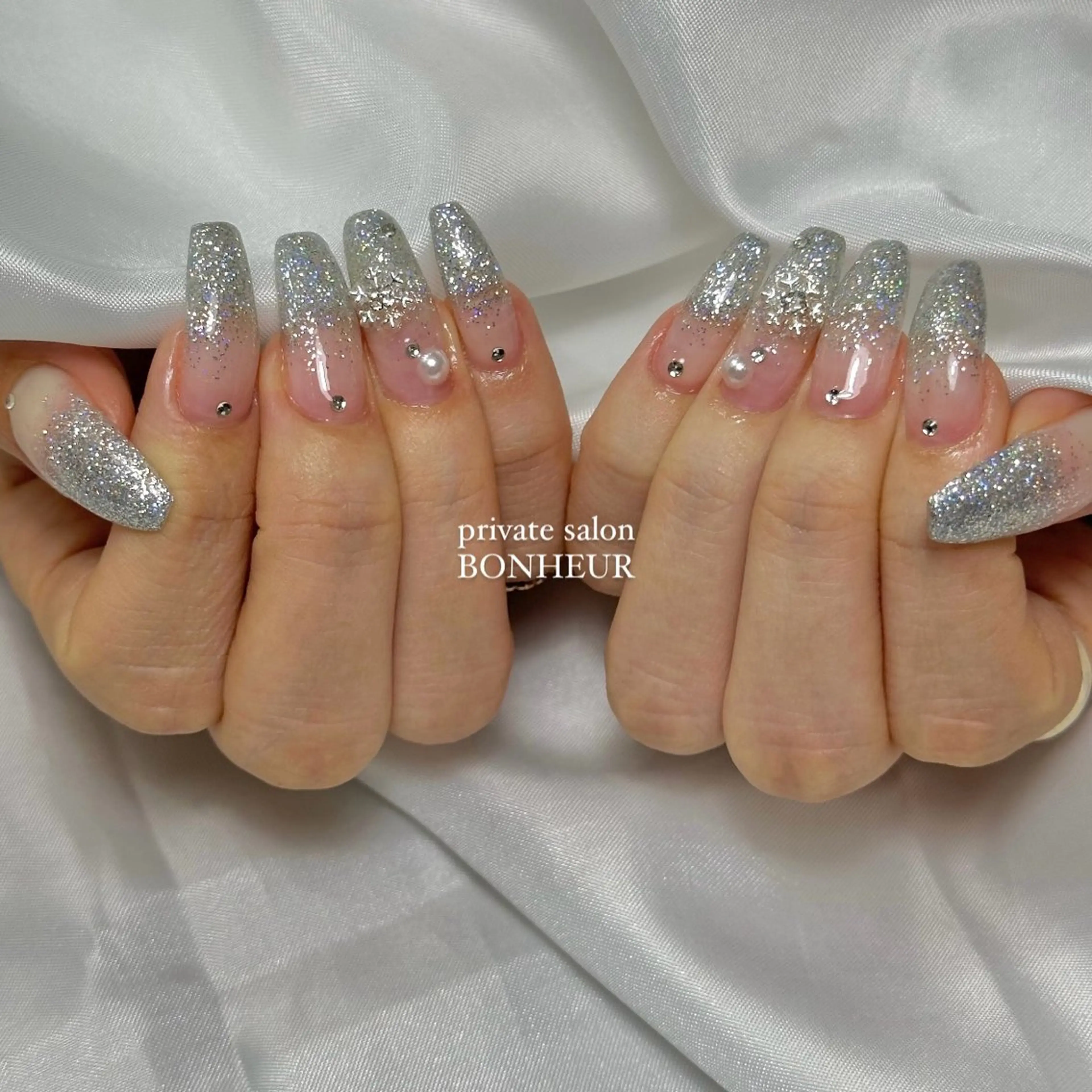 ネイル ハンドネイル BONHEUR Annaのネイルデザイン