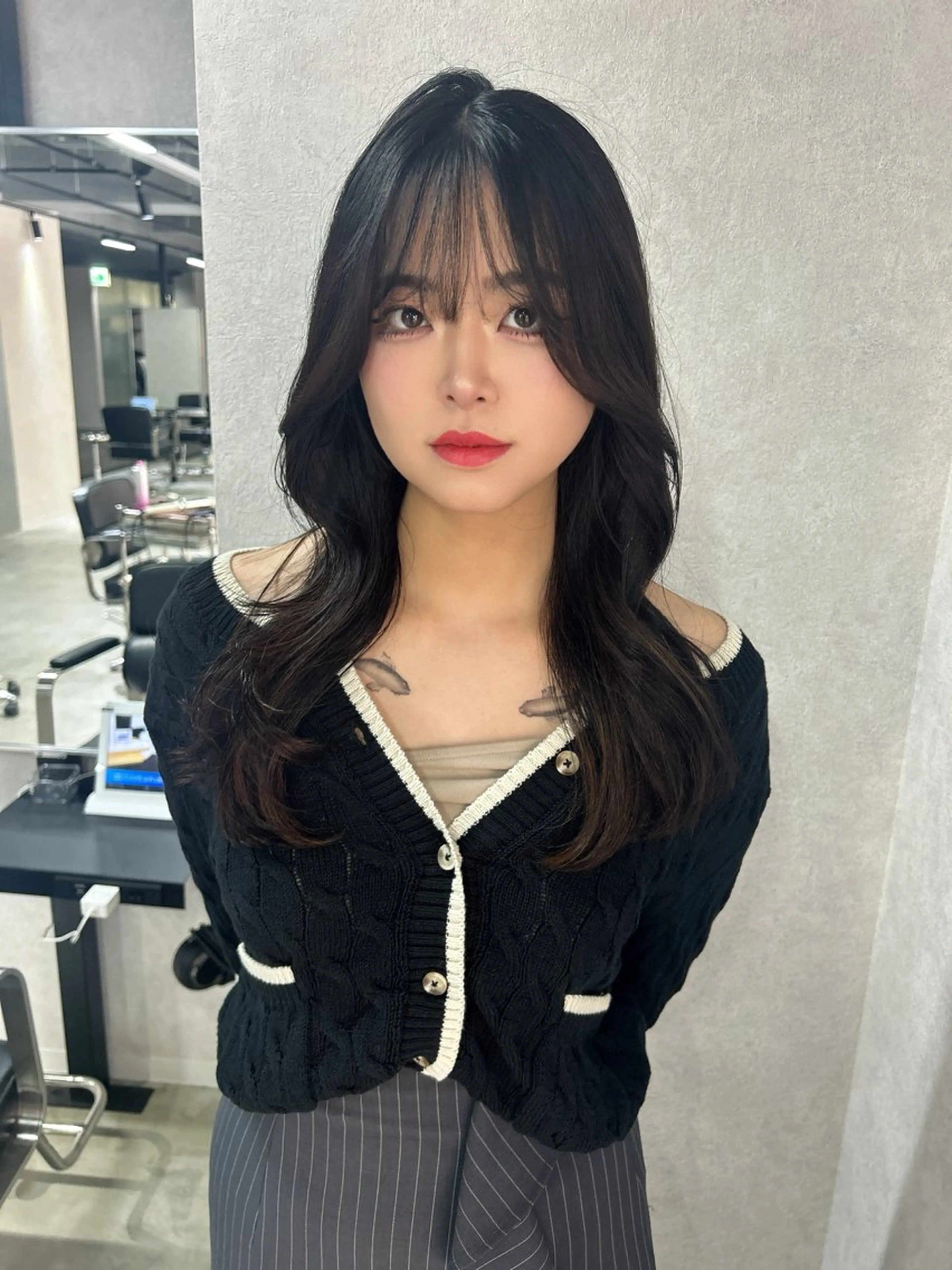 ロング ヨシンモリ 韓国風ヘア ワンホンヘア/ 透明感カラー/ゆうとのヘアスタイル