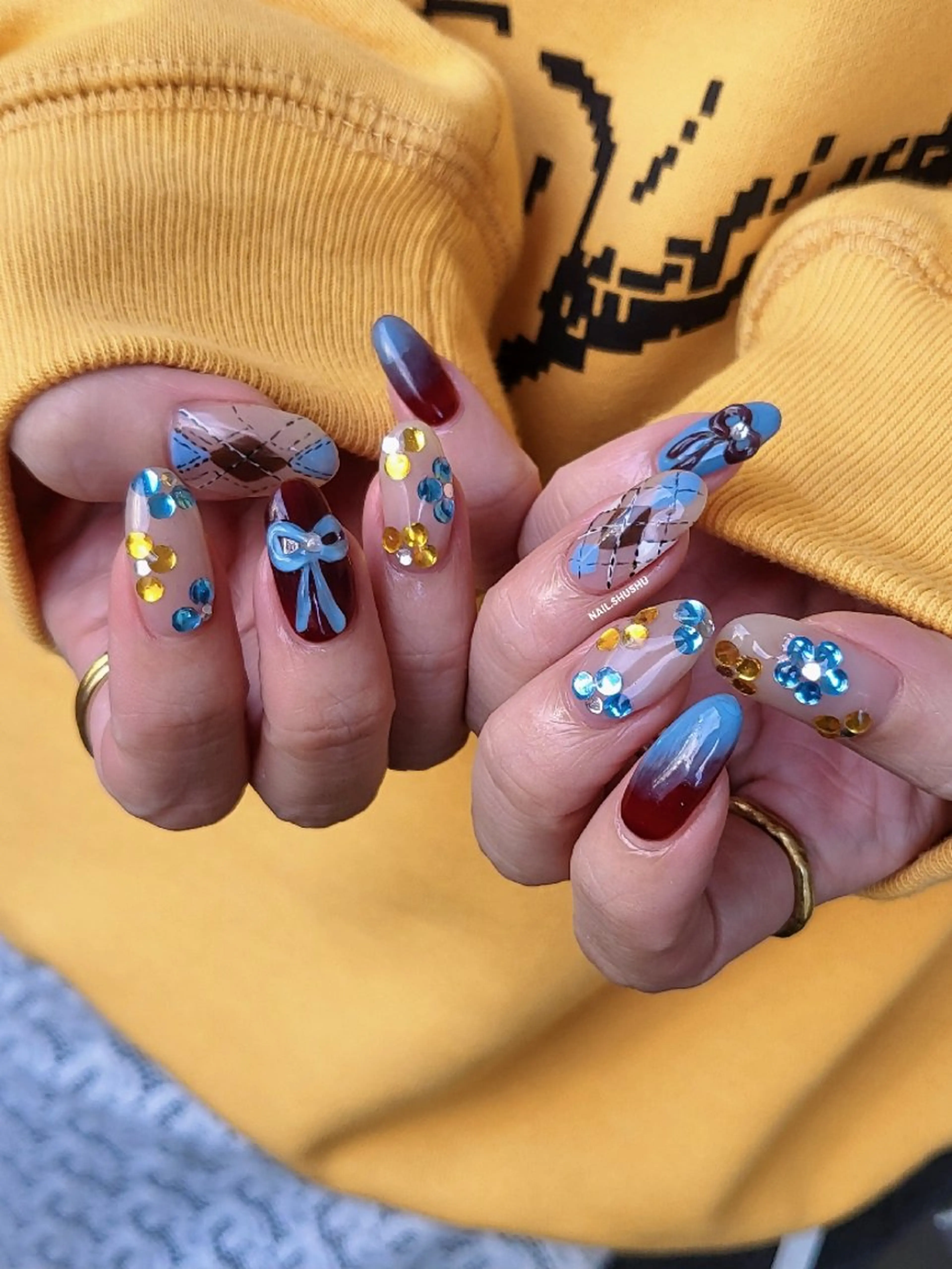 ネイル ハンドネイル 3dパーツ/流行り 👧shushu❤️のネイルデザイン