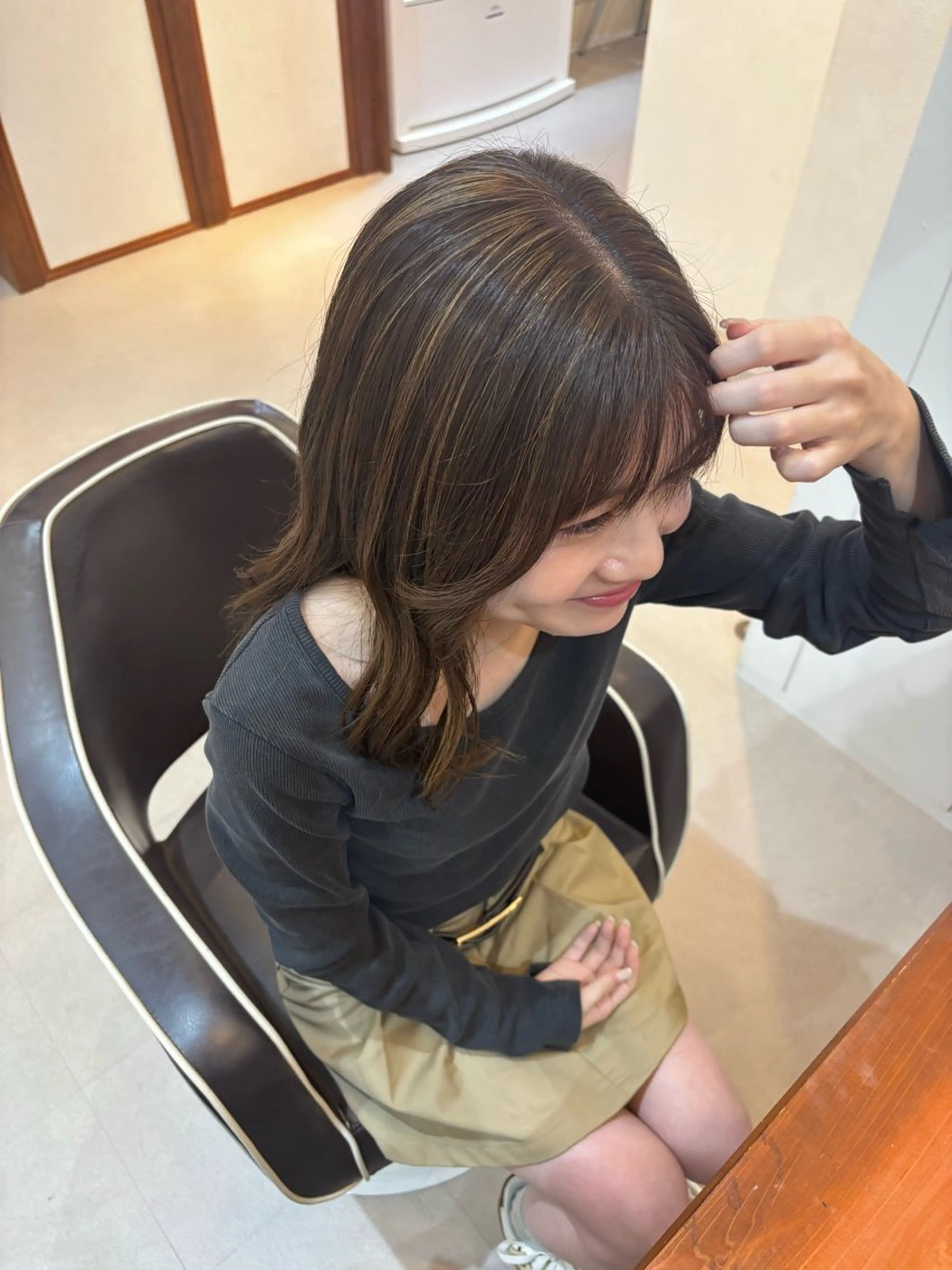 ロング カラー ハイライトカラー ハイライト Rena/レイヤー /透明感カラーのヘアスタイル