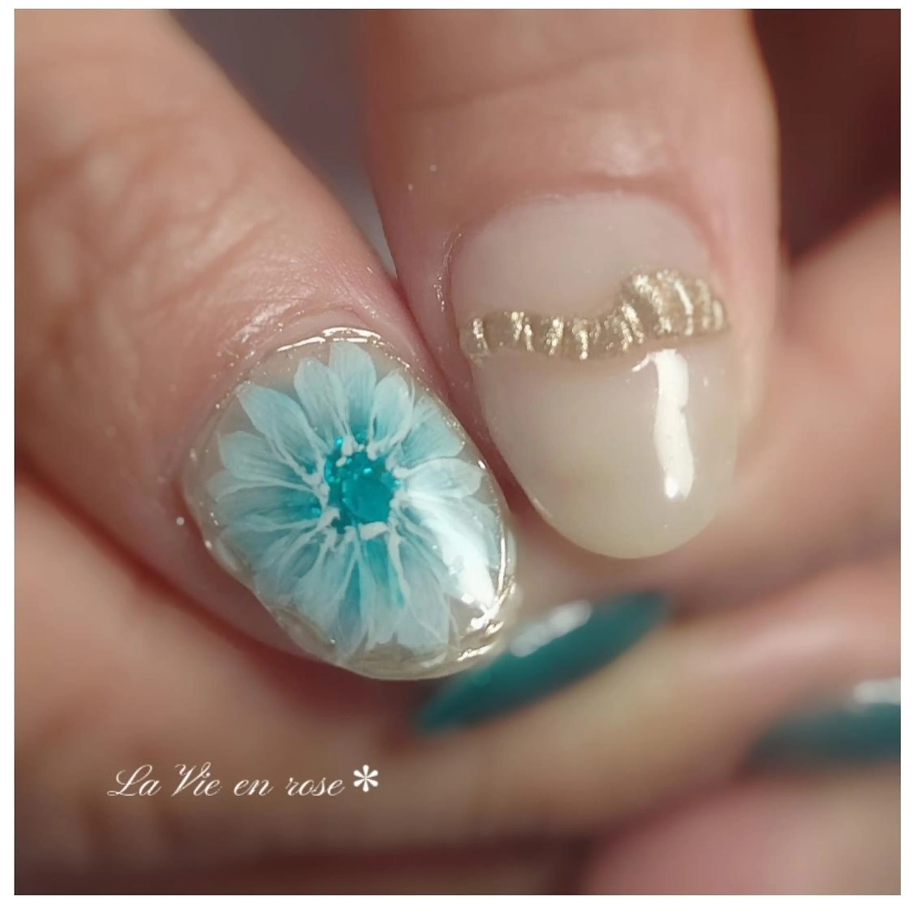 ネイル フラワーネイル ラヴィアン ローズのネイルデザイン