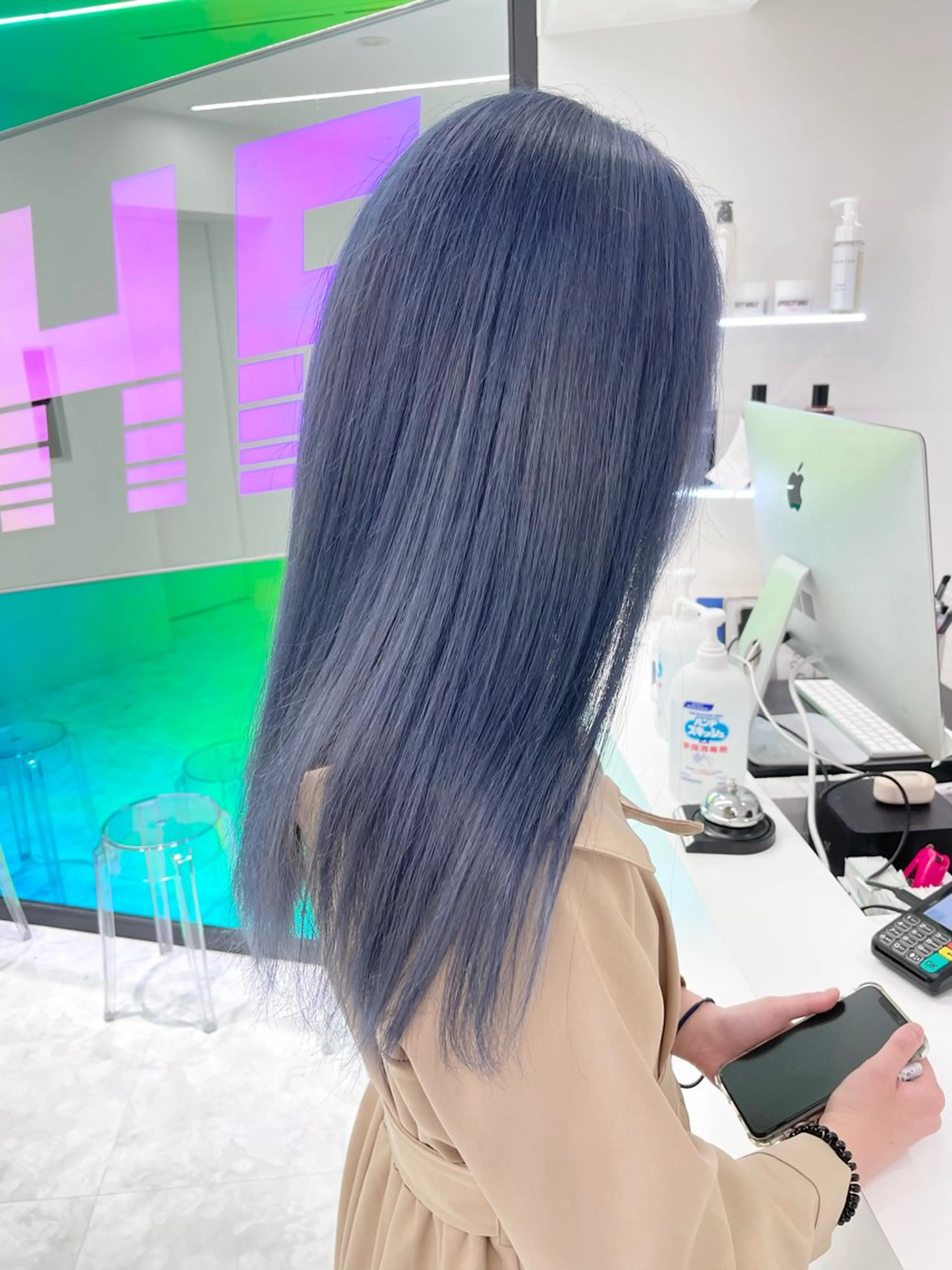 ロング カラー ヘアカラー 🤍💕ブリーチカラ ーAyaka💕🤍のヘアスタイル