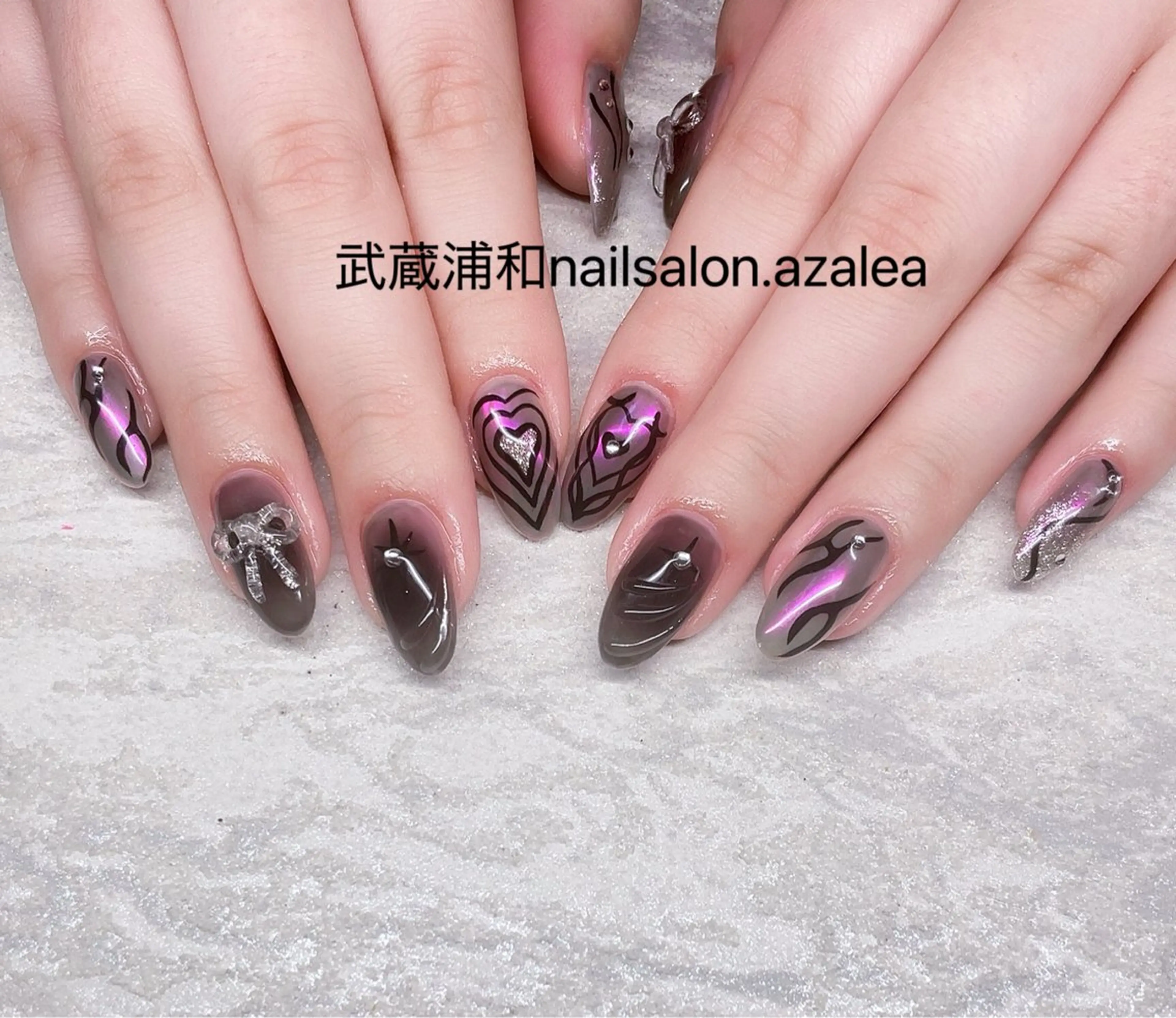 ネイル ハンドネイル R inのネイルデザイン