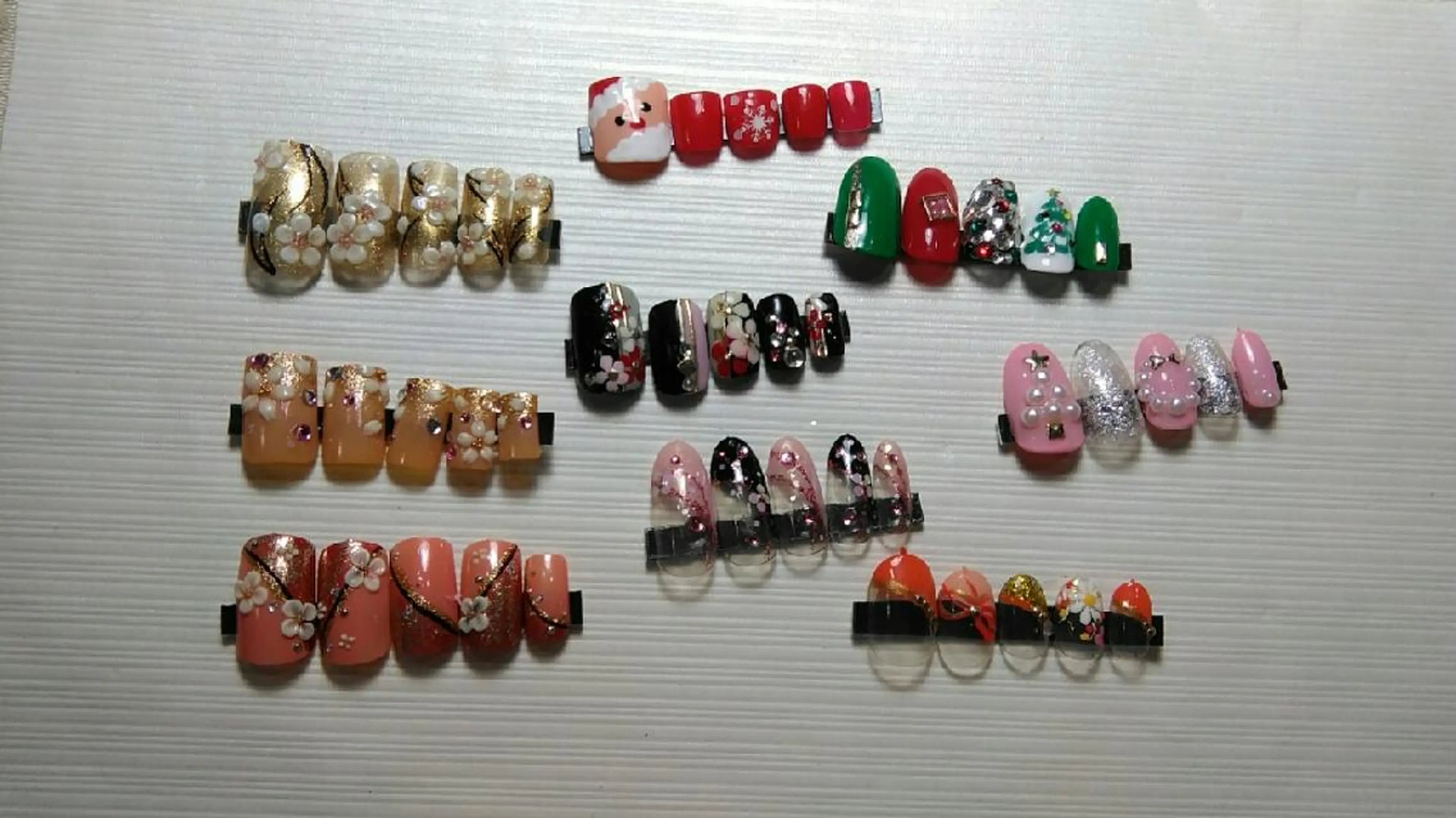 ネイル 成人式 冬ネイル クリスマス ネイルサロン Cureのネイルデザイン