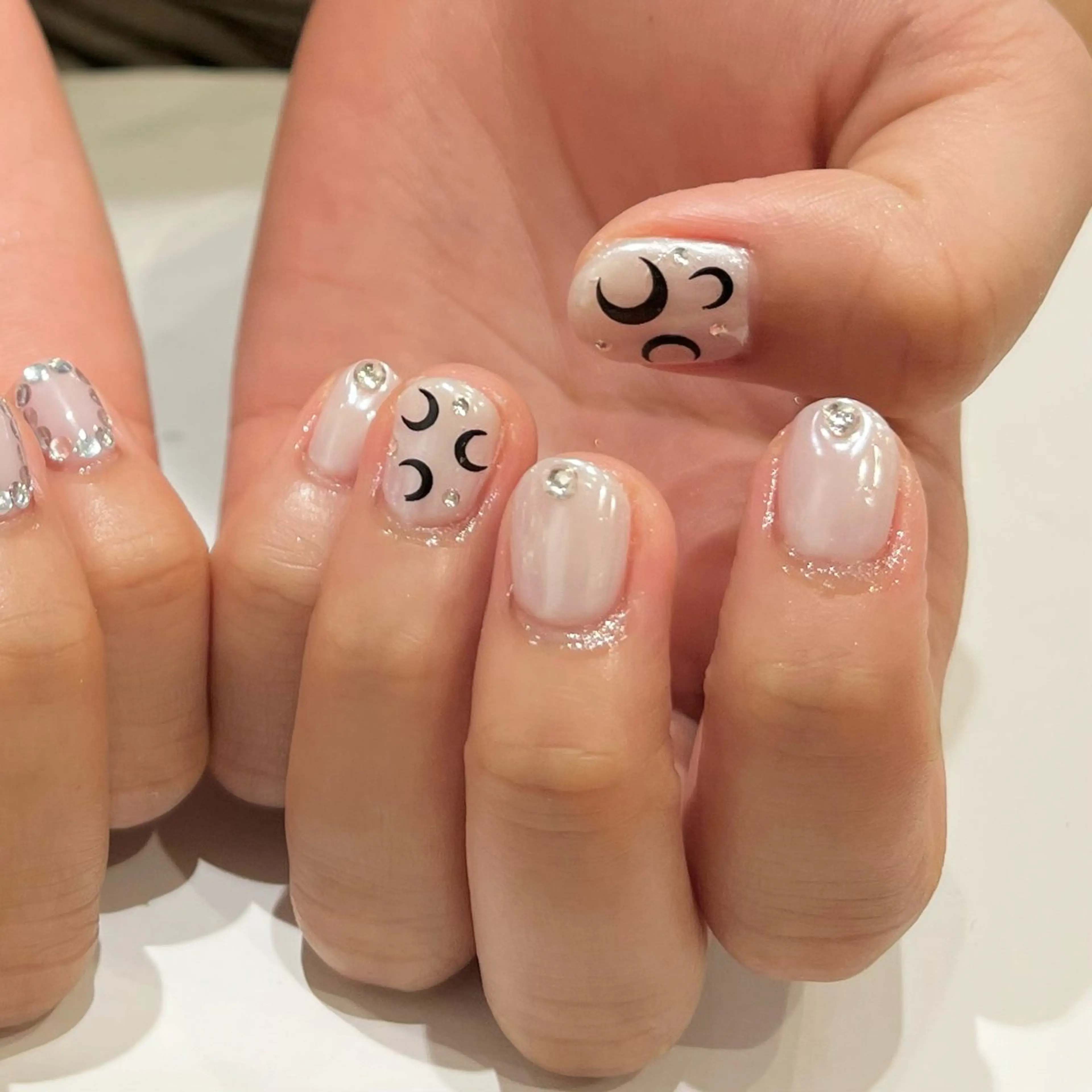 ネイル ハンドネイル nail ✧︎ Renaのネイルデザイン