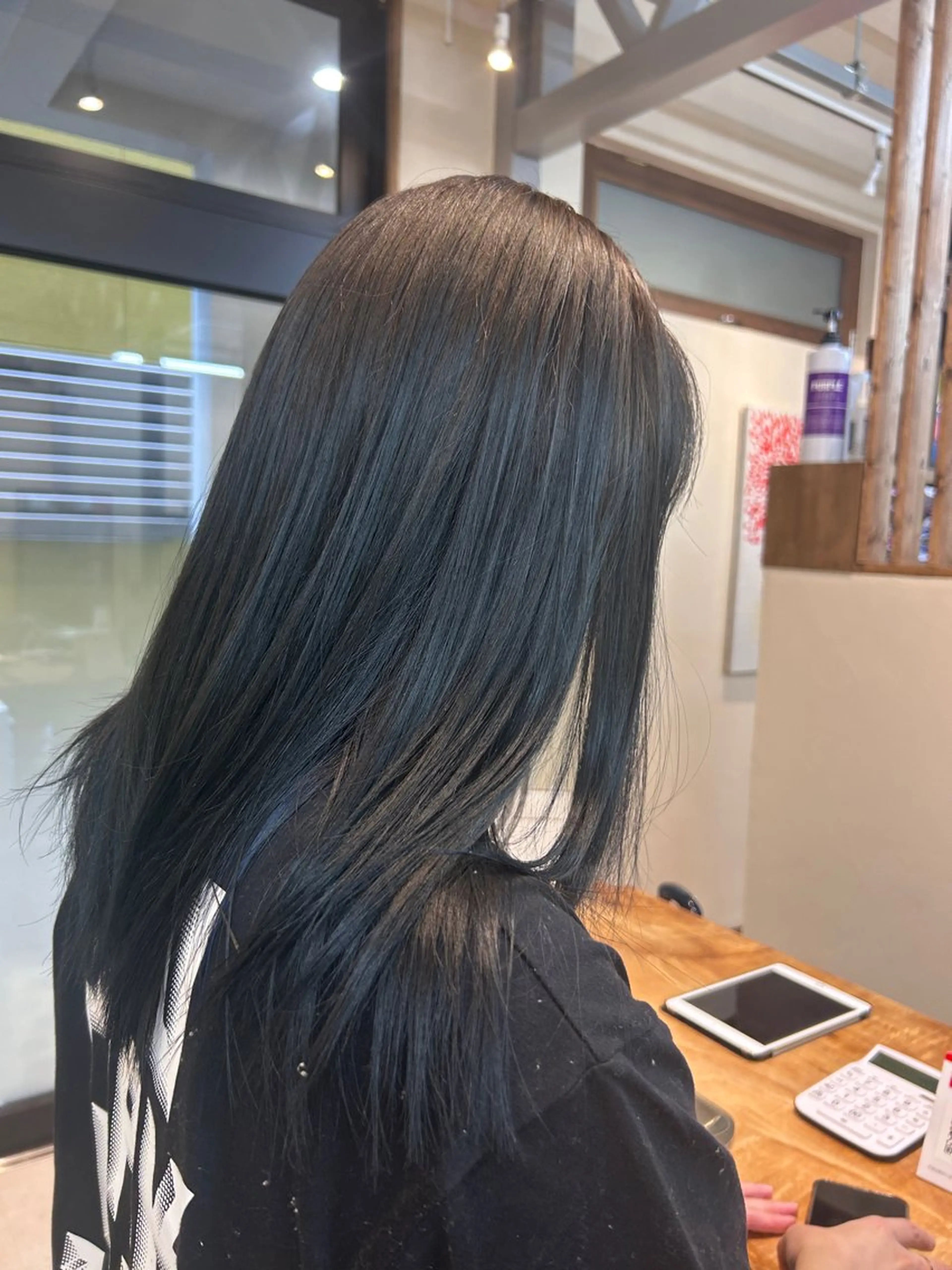 セミロング カラー カット ヘアカラー 井上 萌のヘアスタイル