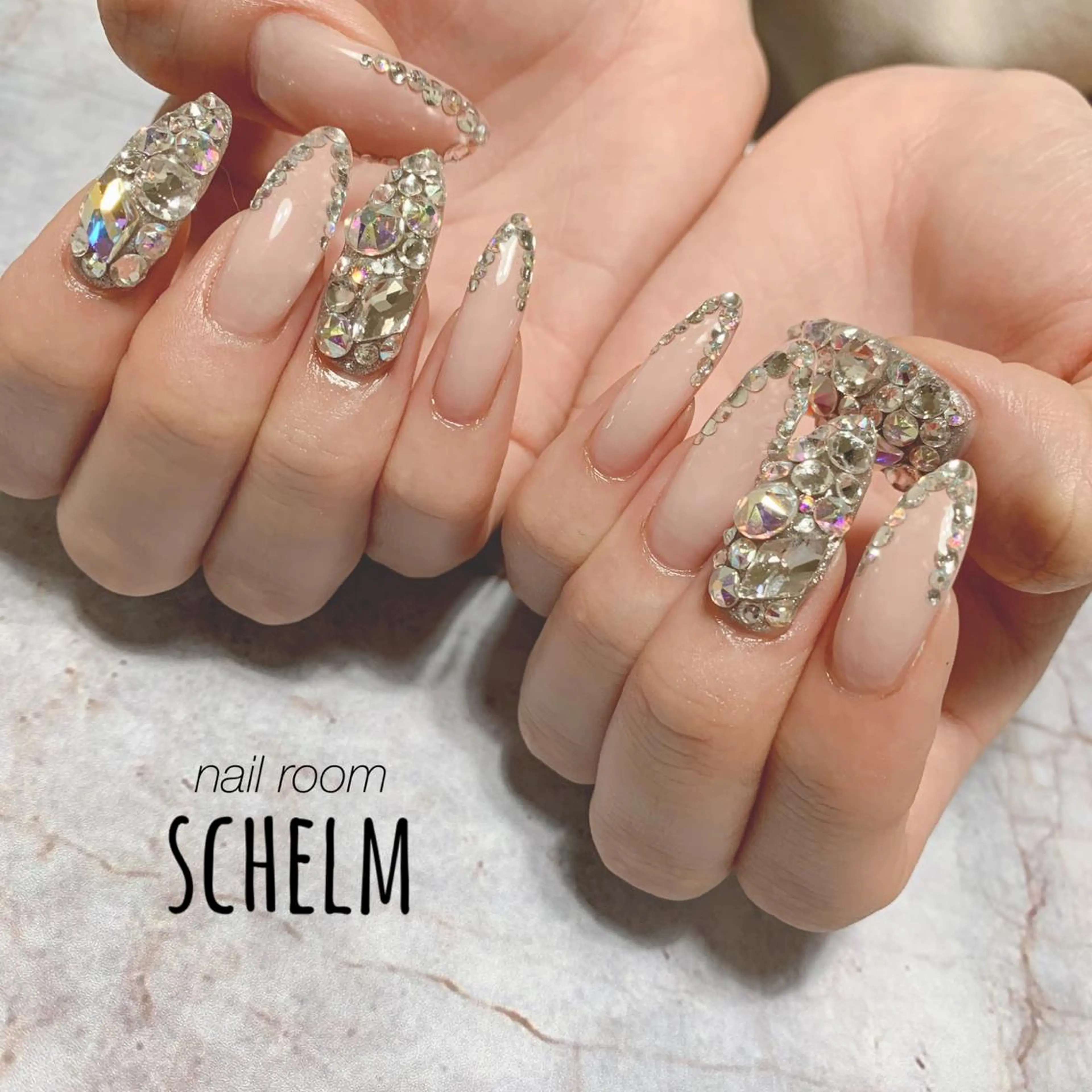 ネイル ハンドネイル nail room シュレムのネイルデザイン