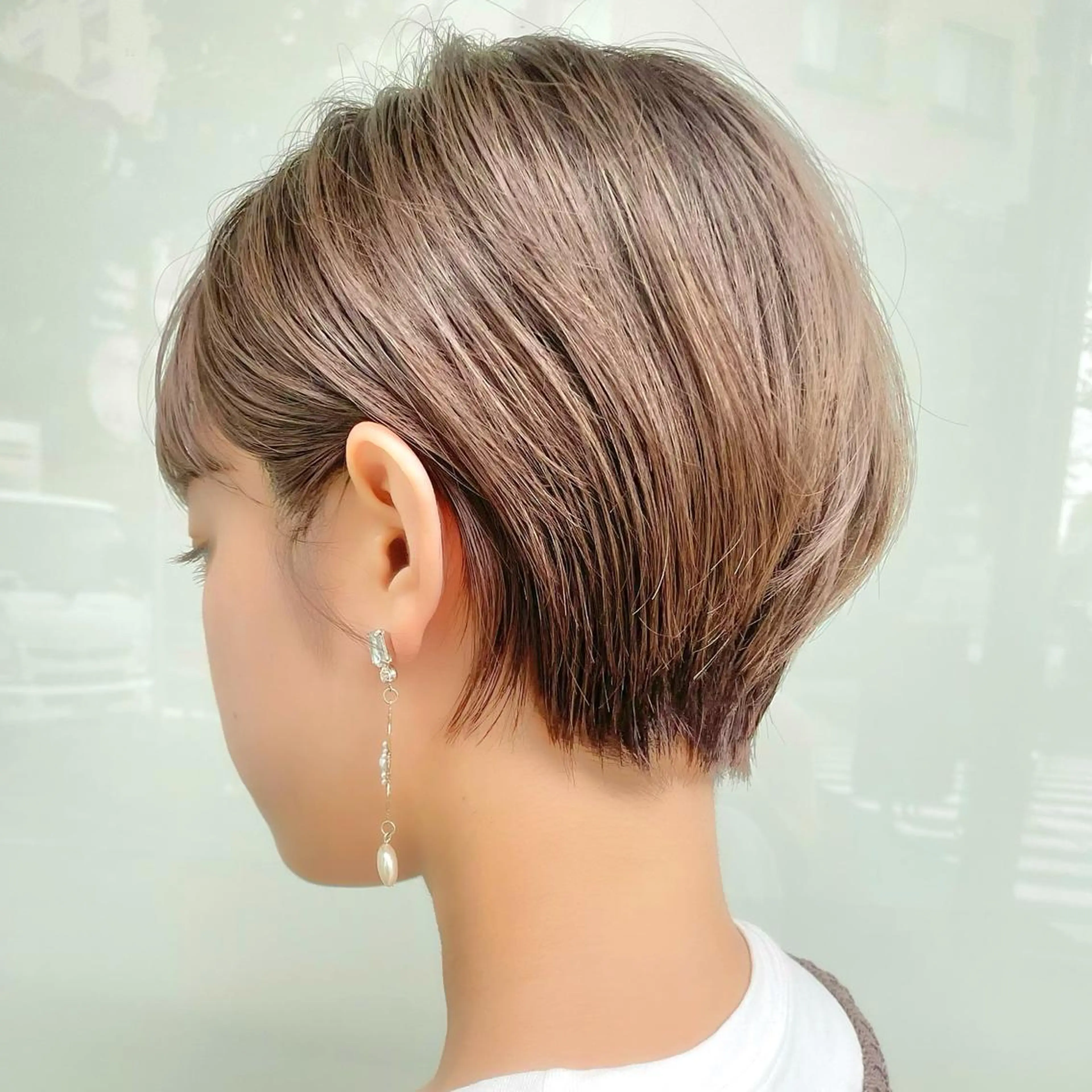 ショート 三鷹で1番ショート ボブをカットする新谷のヘアスタイル