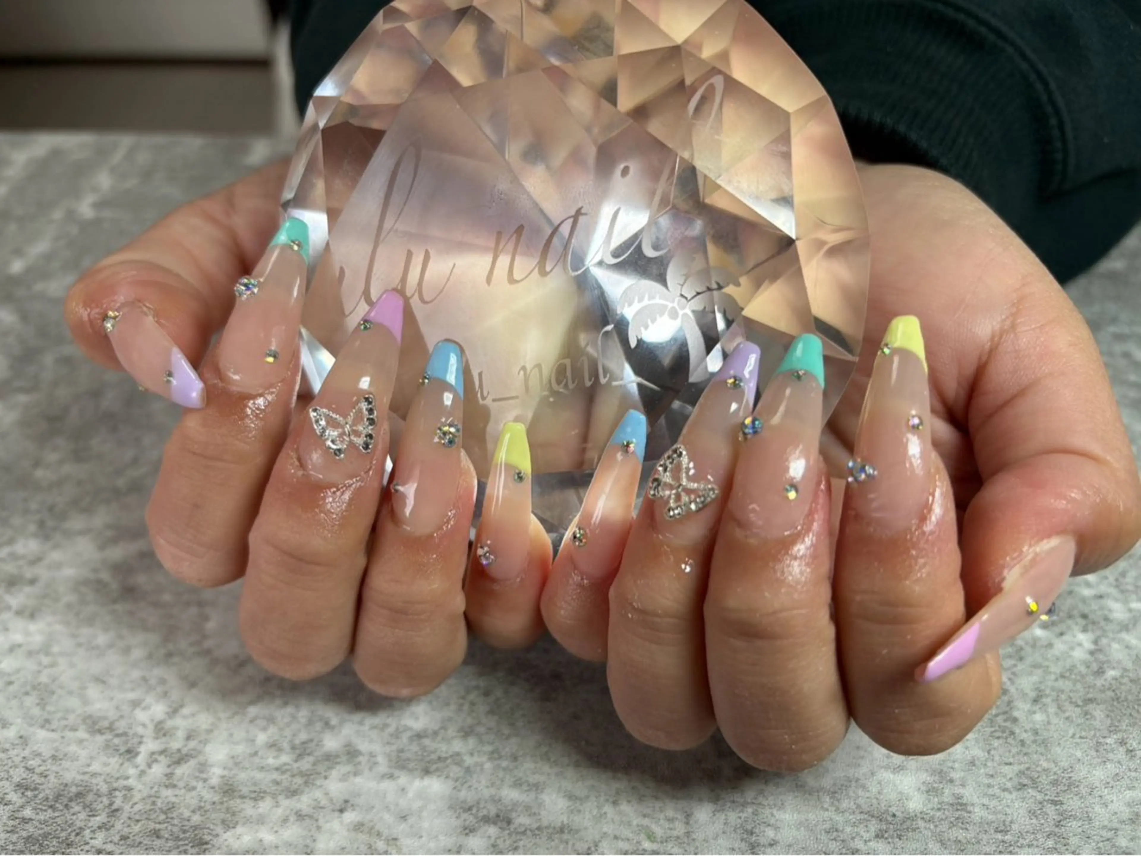 ネイル 持ち込み ネイルチップ 佐野 愛美のネイルデザイン