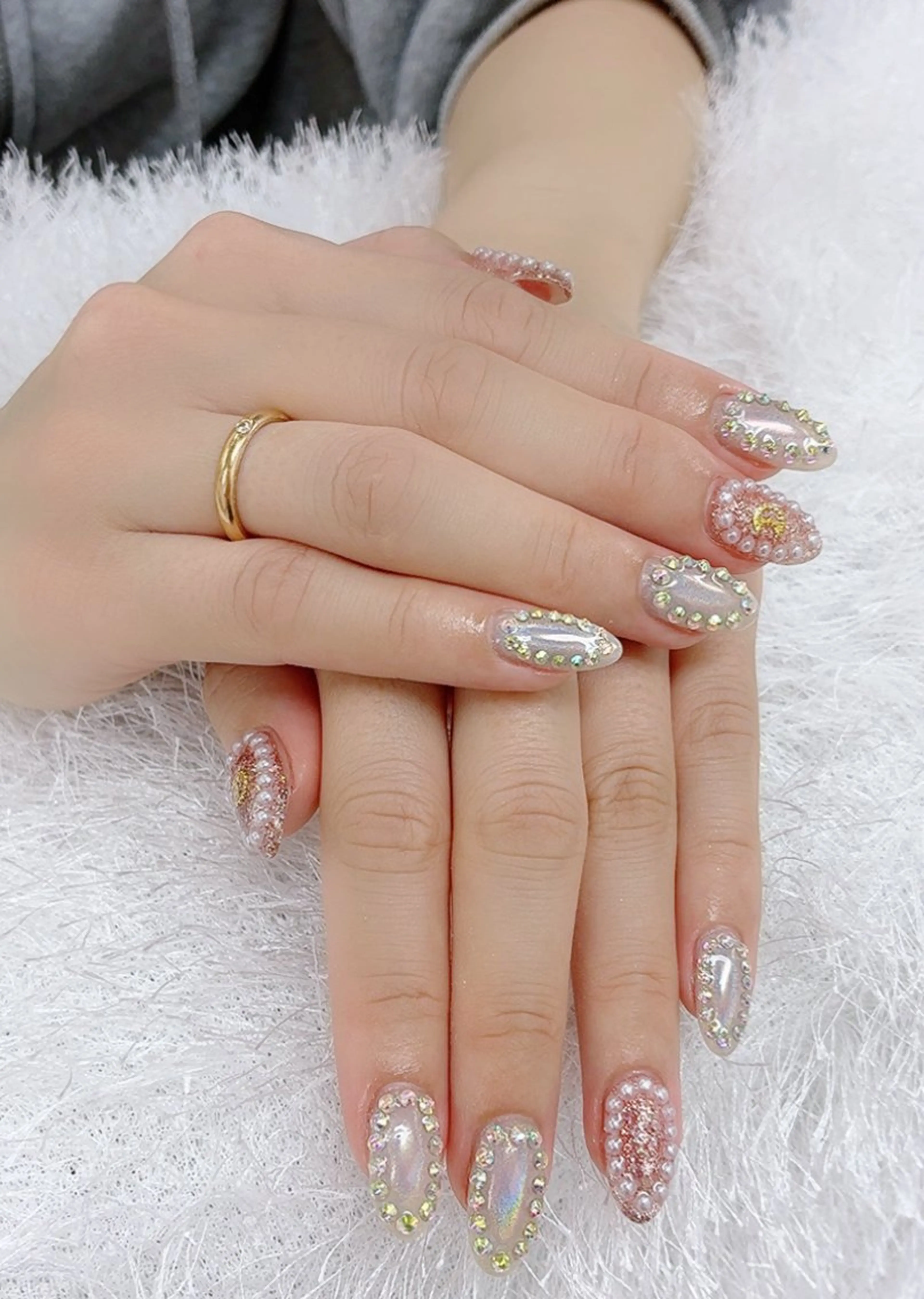 ネイル ハンドネイル 佐藤 依娜のネイルデザイン