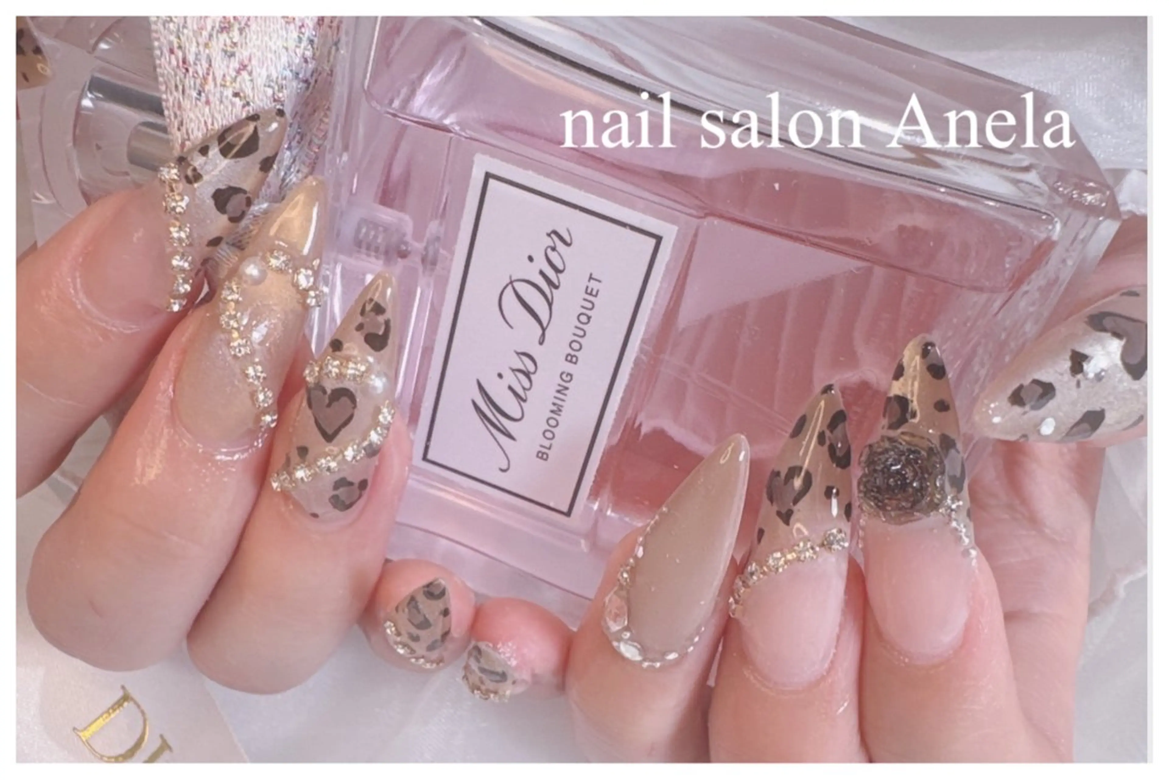 ネイル アニマル柄 ジェルネイル パラジェル 冬ネイル ハンドネイル Anela🪞アネラ 久屋大通🫧EMIのネイルデザイン